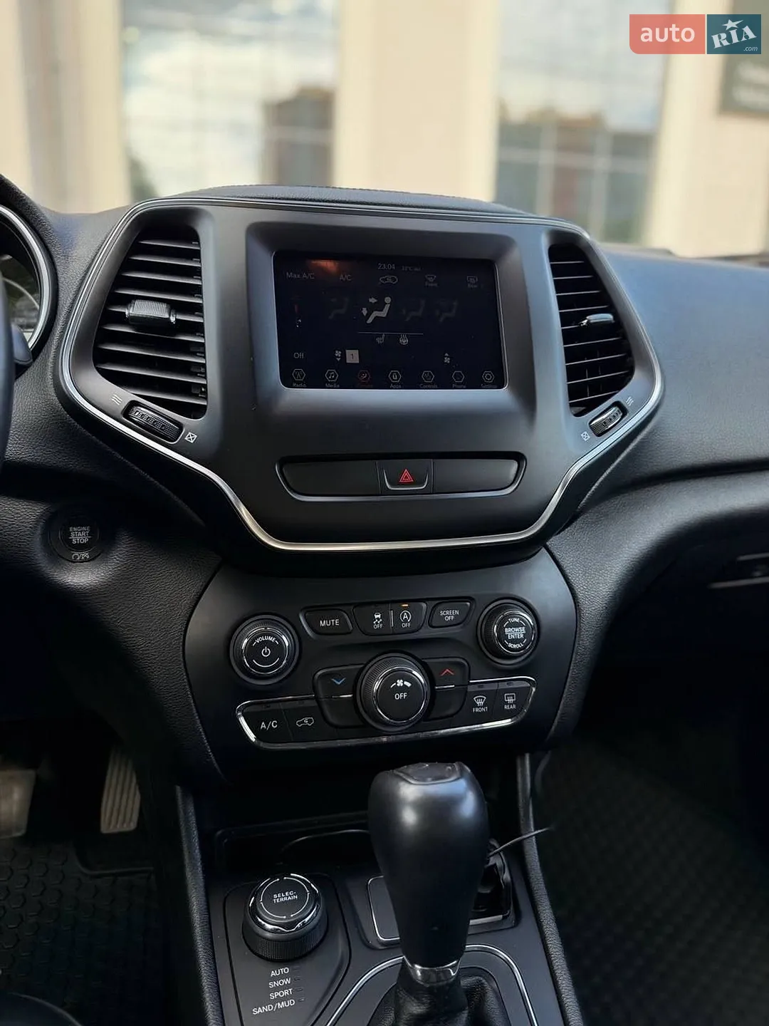2018 Jeep Cherokee - мініатюра 19