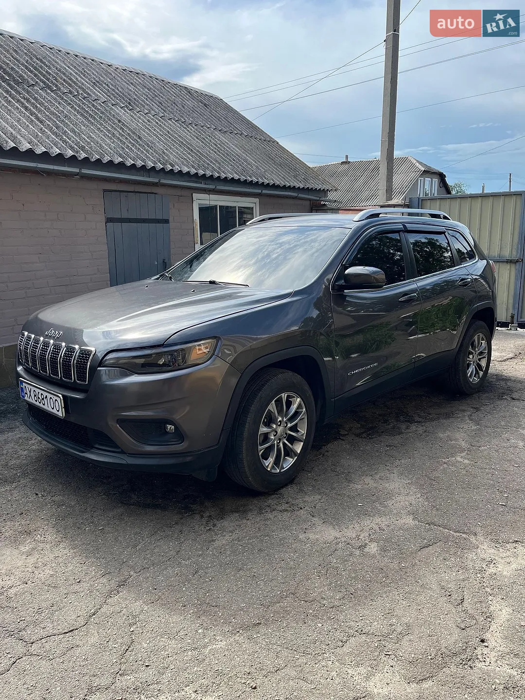 2019 Jeep Cherokee - мініатюра 2