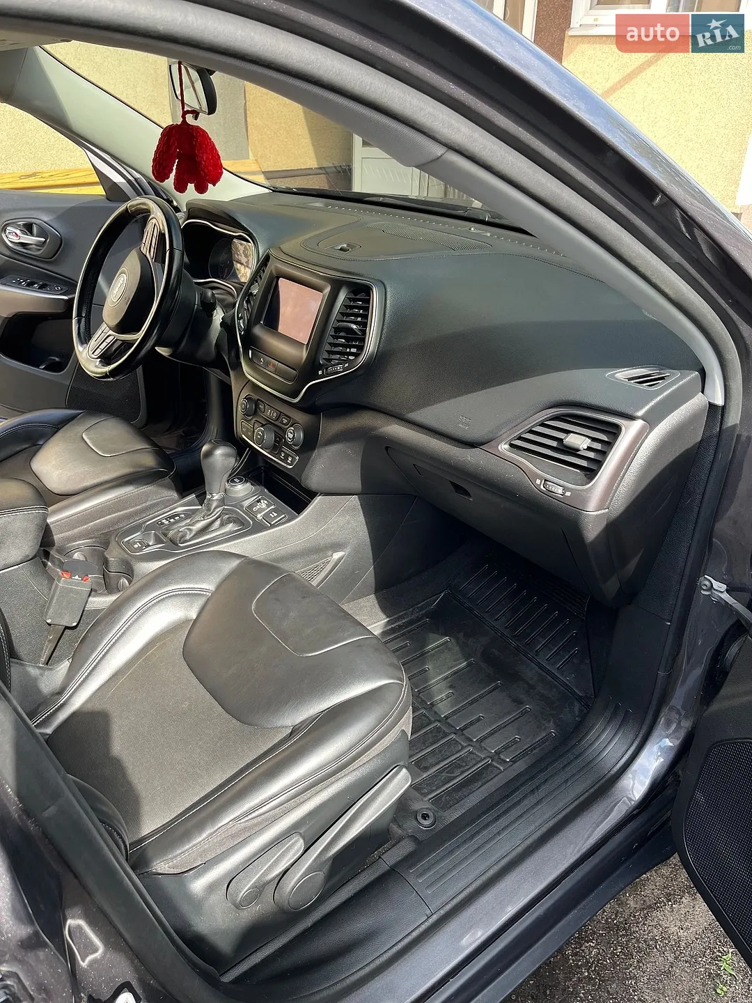 2019 Jeep Cherokee - мініатюра 9
