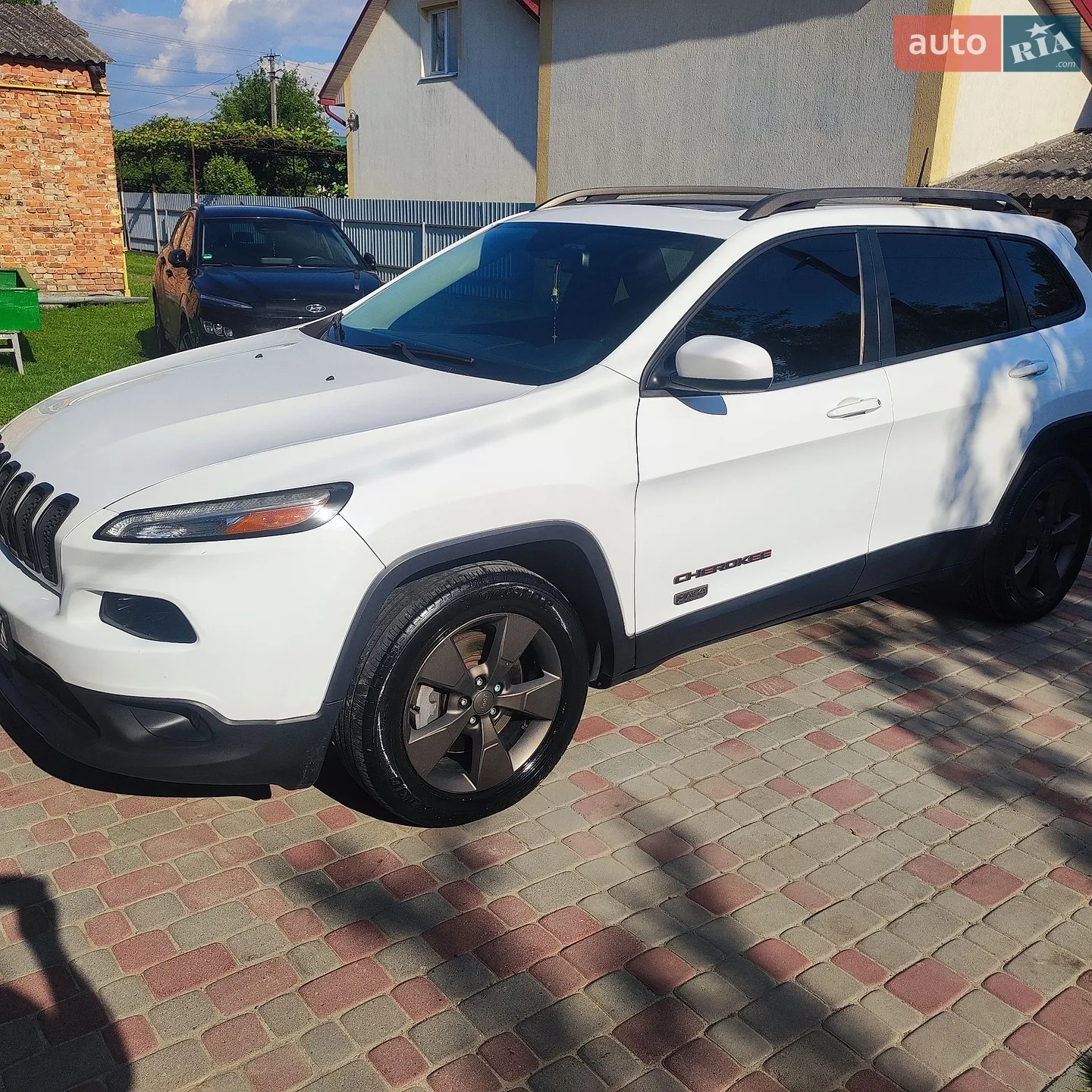 2016 Jeep Cherokee - мініатюра 10