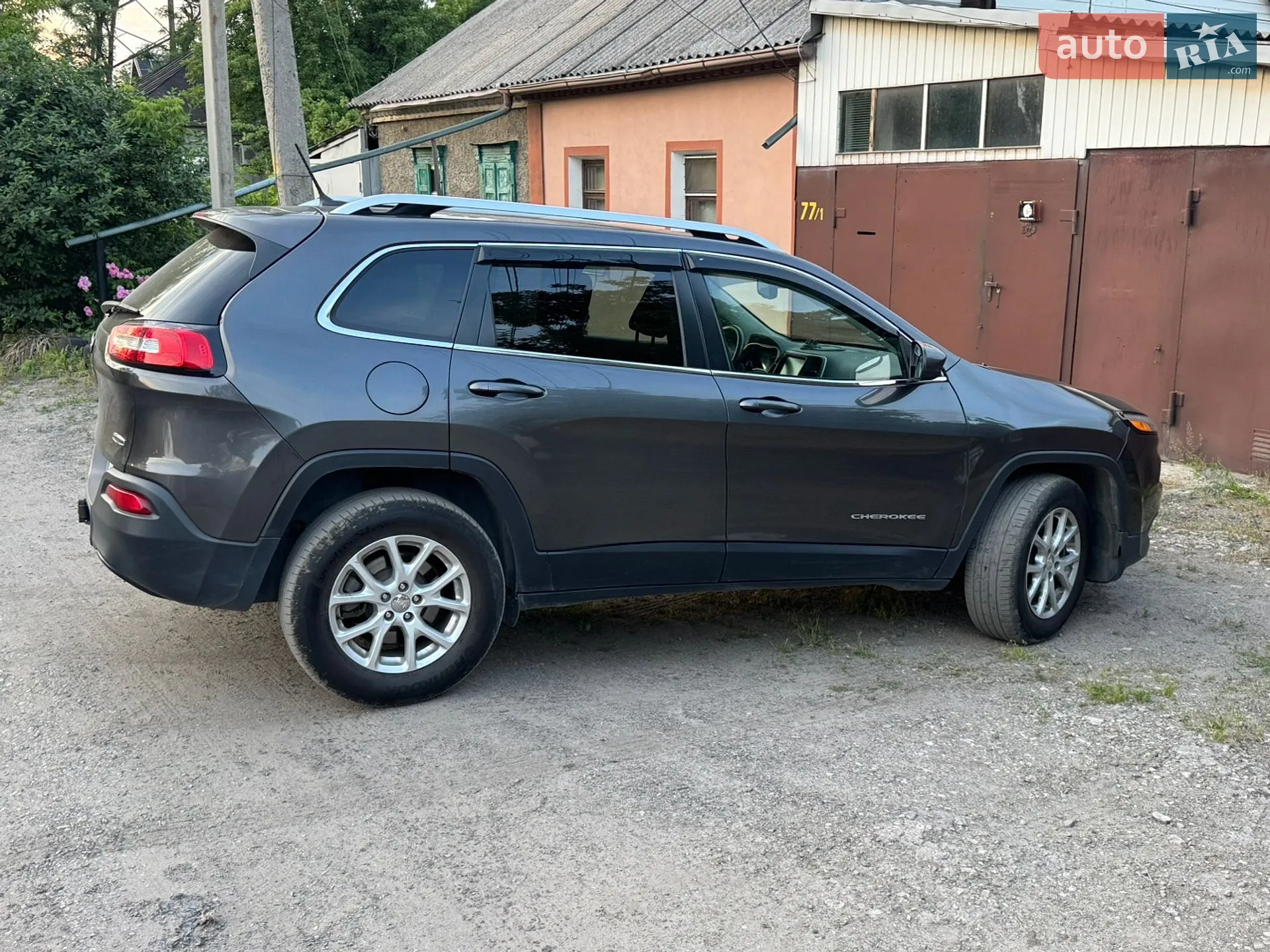 2015 Jeep Cherokee - мініатюра 3