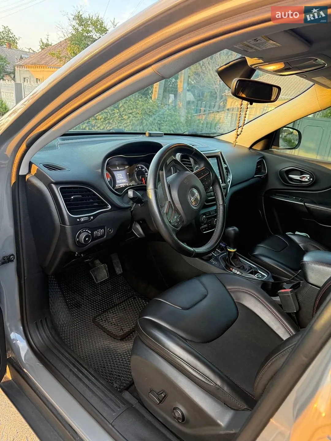 2019 Jeep Cherokee - мініатюра 6