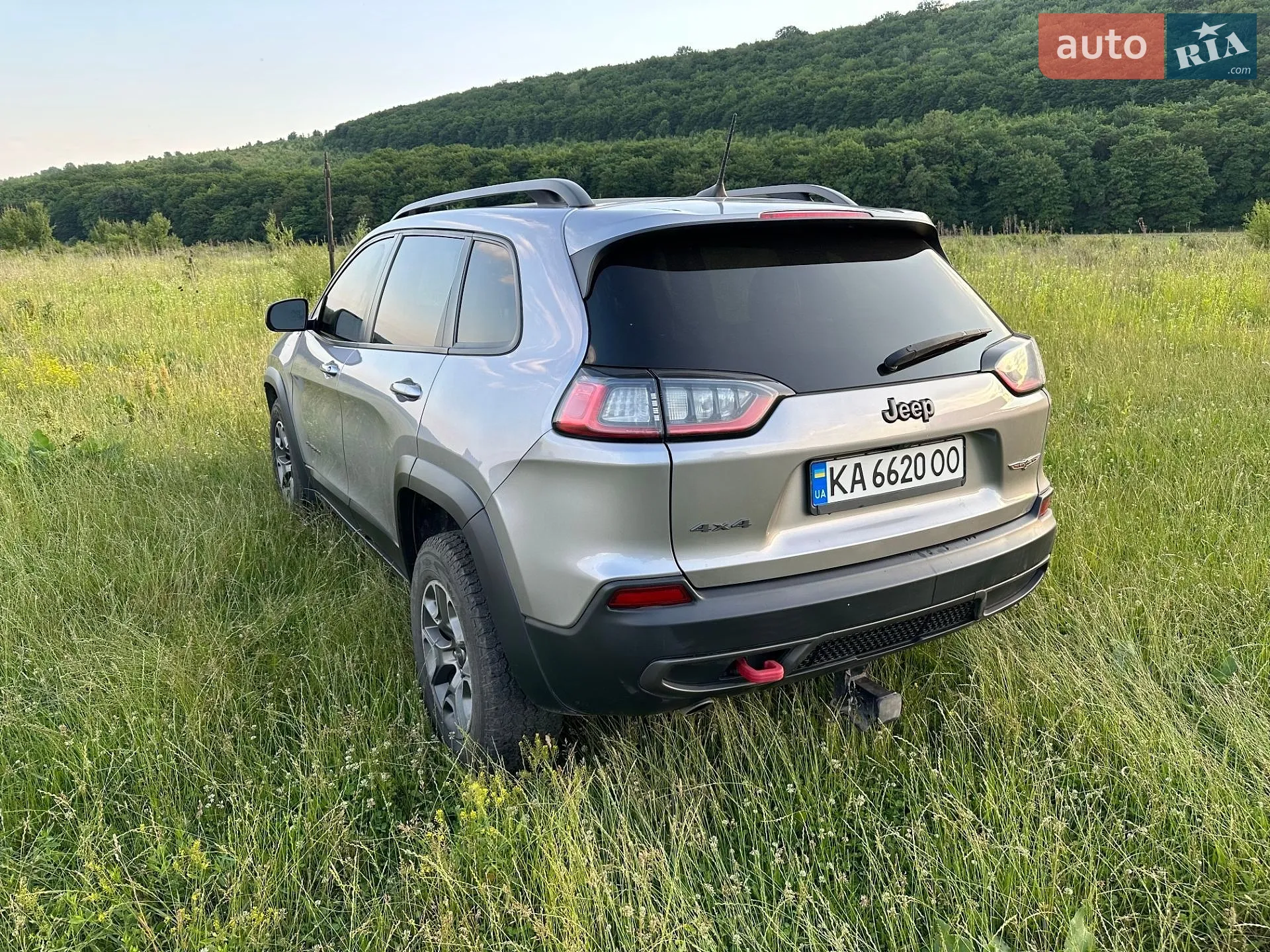 2019 Jeep Cherokee - мініатюра 3