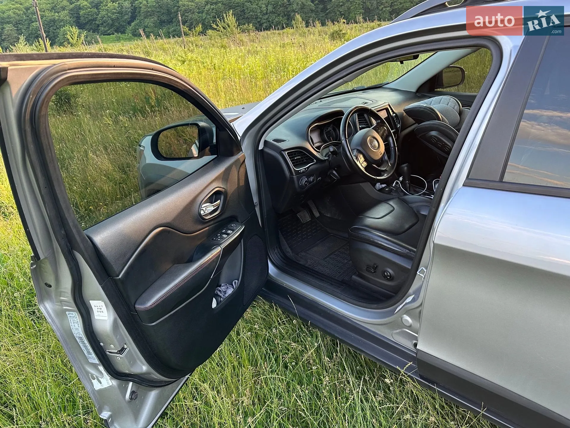 2019 Jeep Cherokee - мініатюра 13