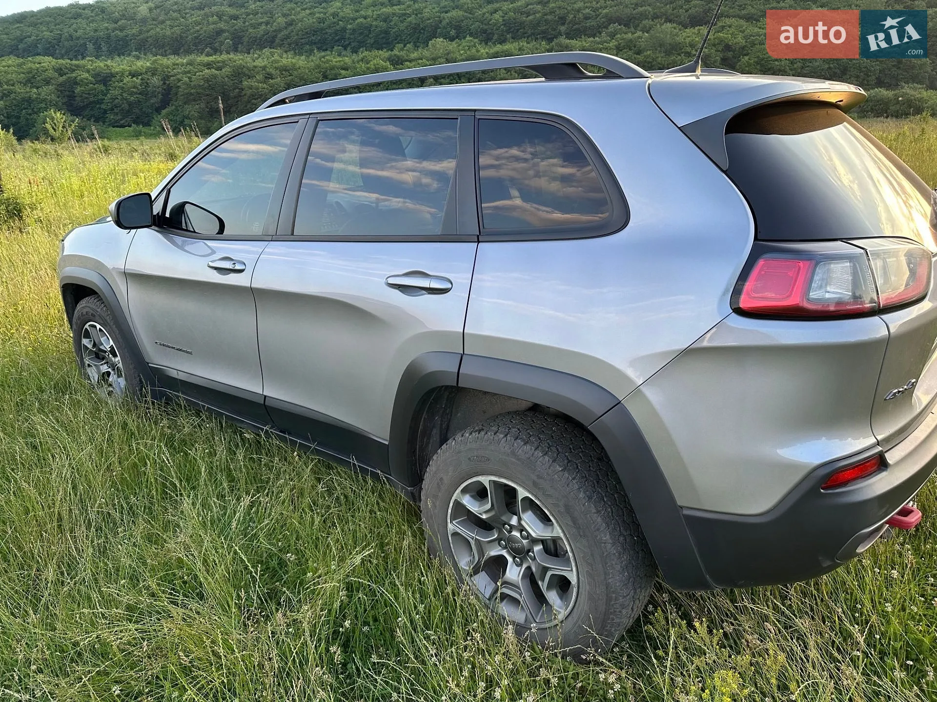 2019 Jeep Cherokee - мініатюра 6