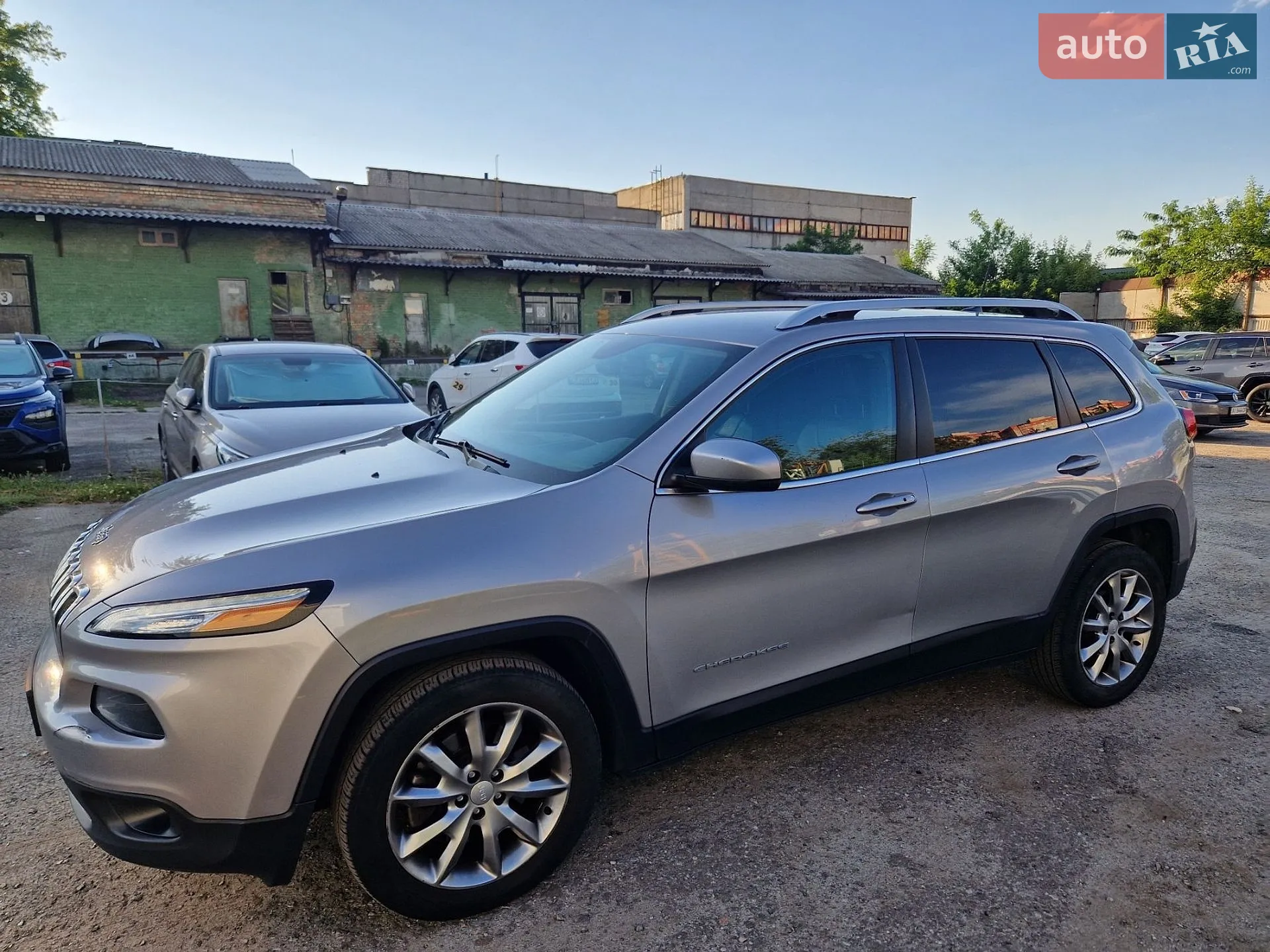 2017 Jeep Cherokee - мініатюра 3
