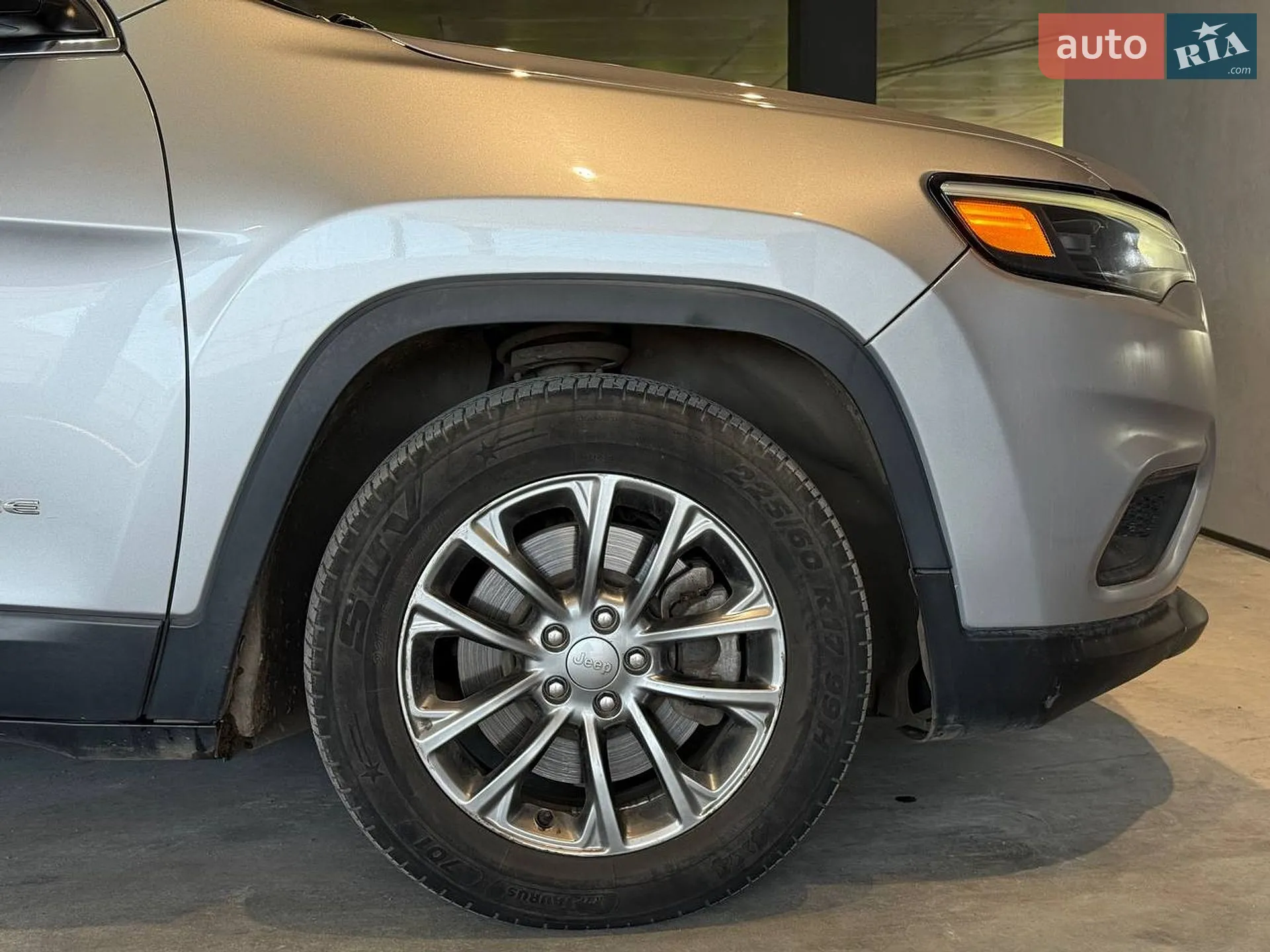 2019 Jeep Cherokee - мініатюра 9