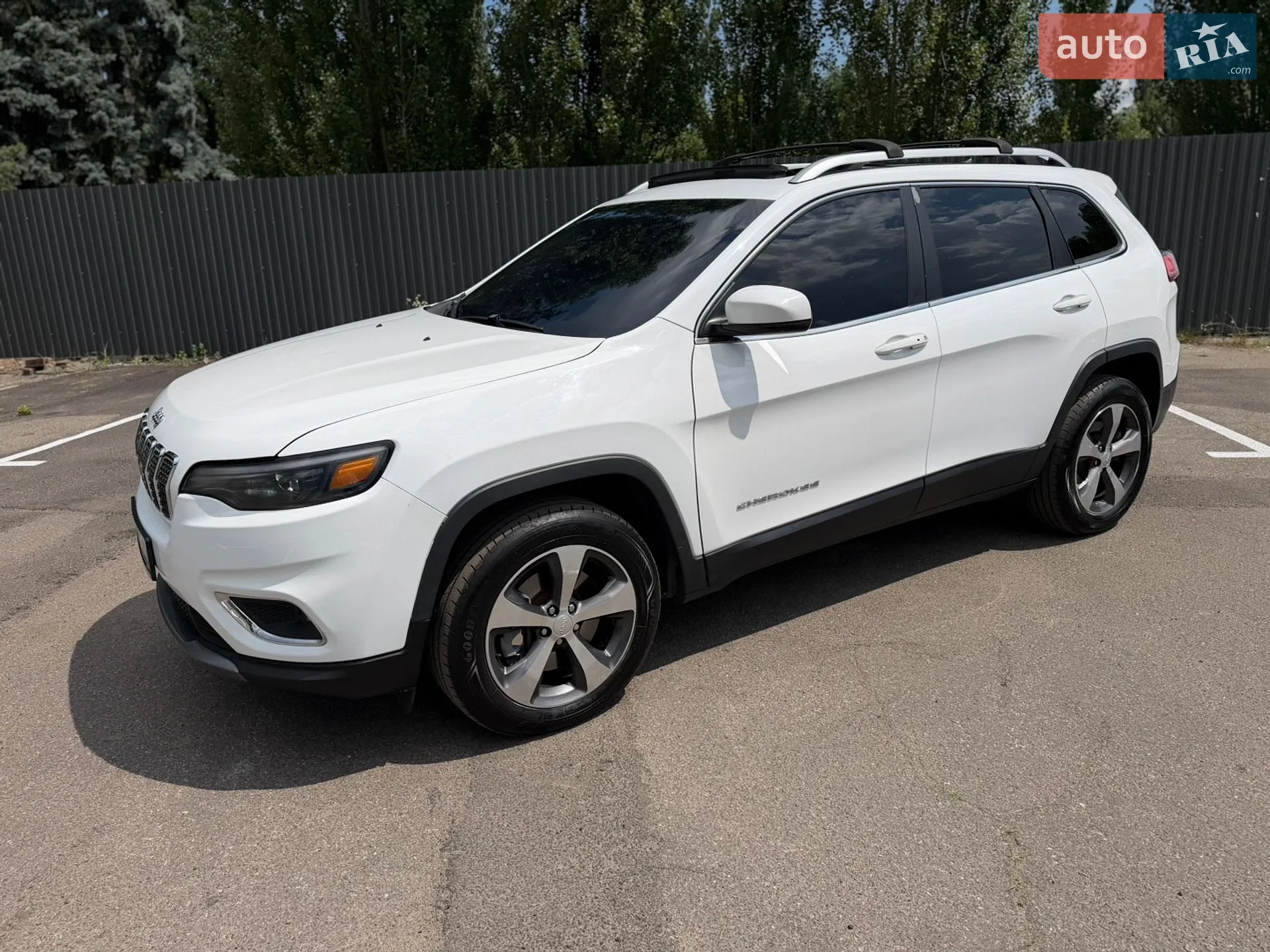 2018 Jeep Cherokee - мініатюра 14
