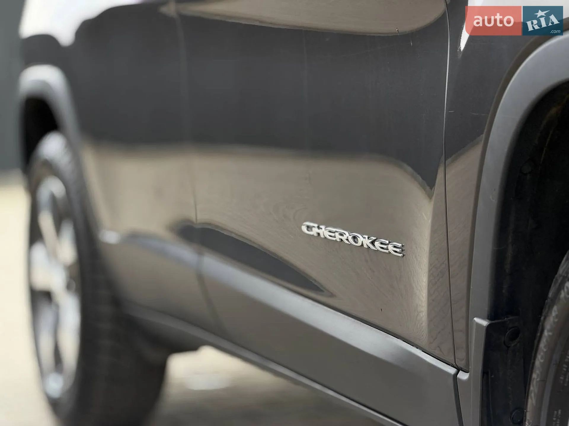 2019 Jeep Cherokee - мініатюра 37