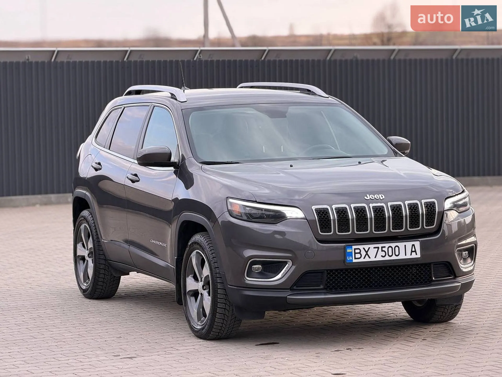 2019 Jeep Cherokee - мініатюра 39
