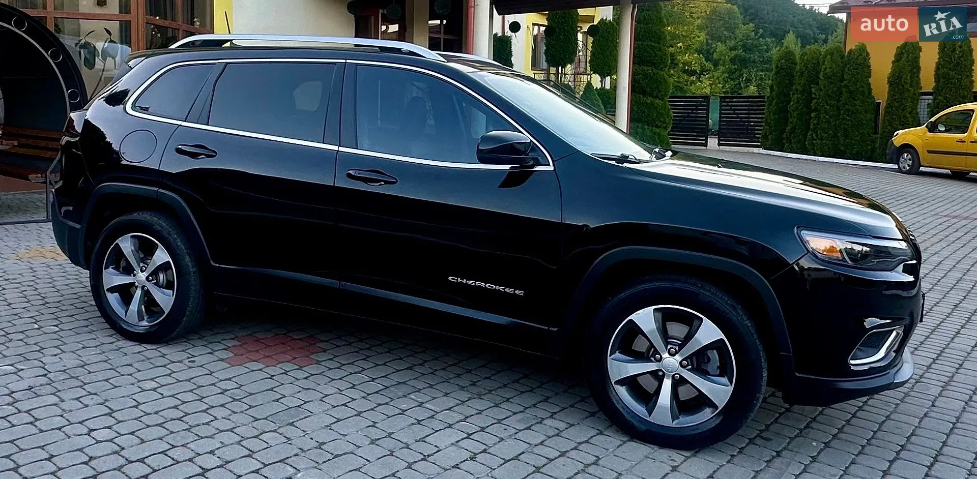 2018 Jeep Cherokee - мініатюра 9