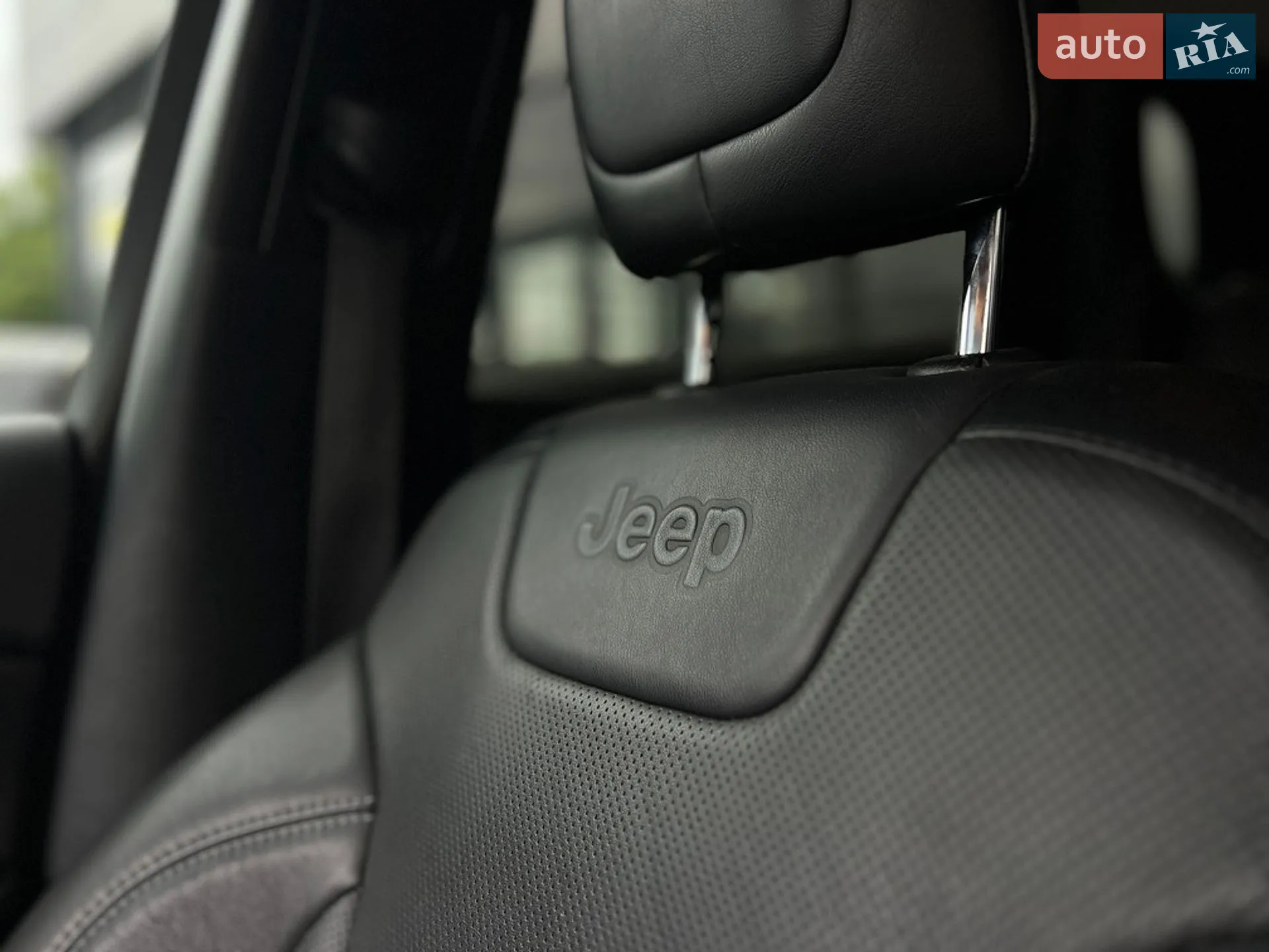 2019 Jeep Cherokee - мініатюра 20