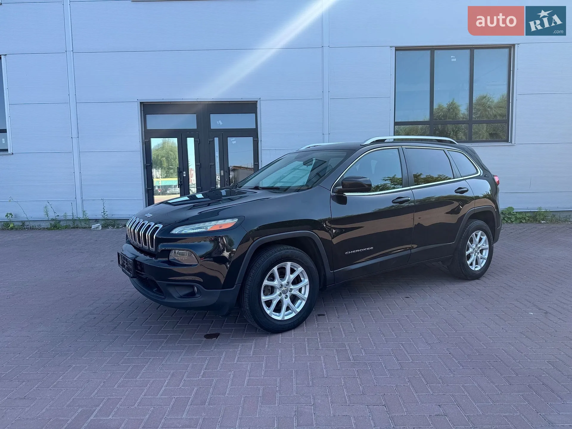 2016 Jeep Cherokee - мініатюра 18