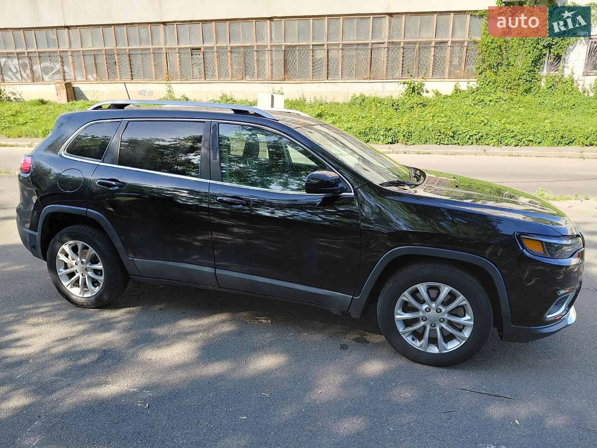 2019 Jeep Cherokee - мініатюра 6