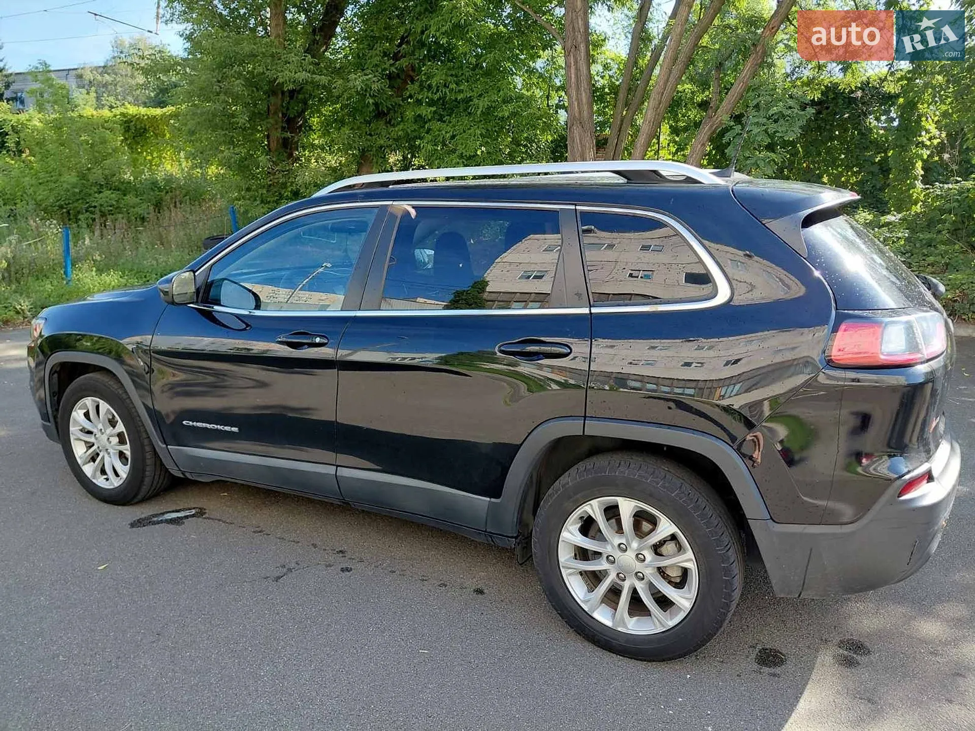 2019 Jeep Cherokee - мініатюра 11
