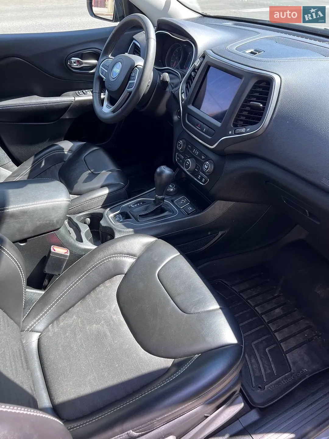 2022 Jeep Cherokee - мініатюра 13