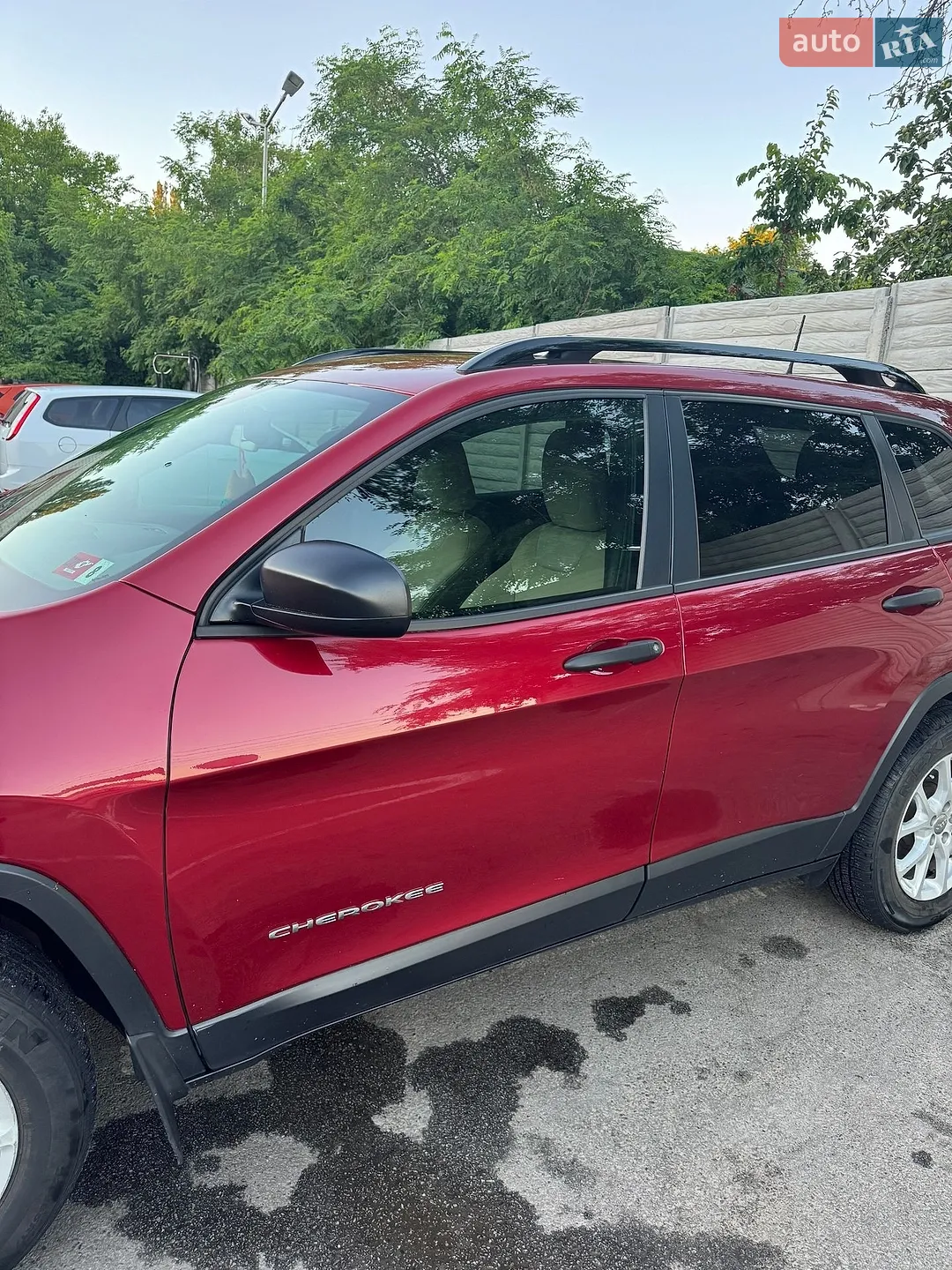 Jeep Cherokee 2017 VIN 1C4PJMAB7HW631579 фото оголошення 14 з 21