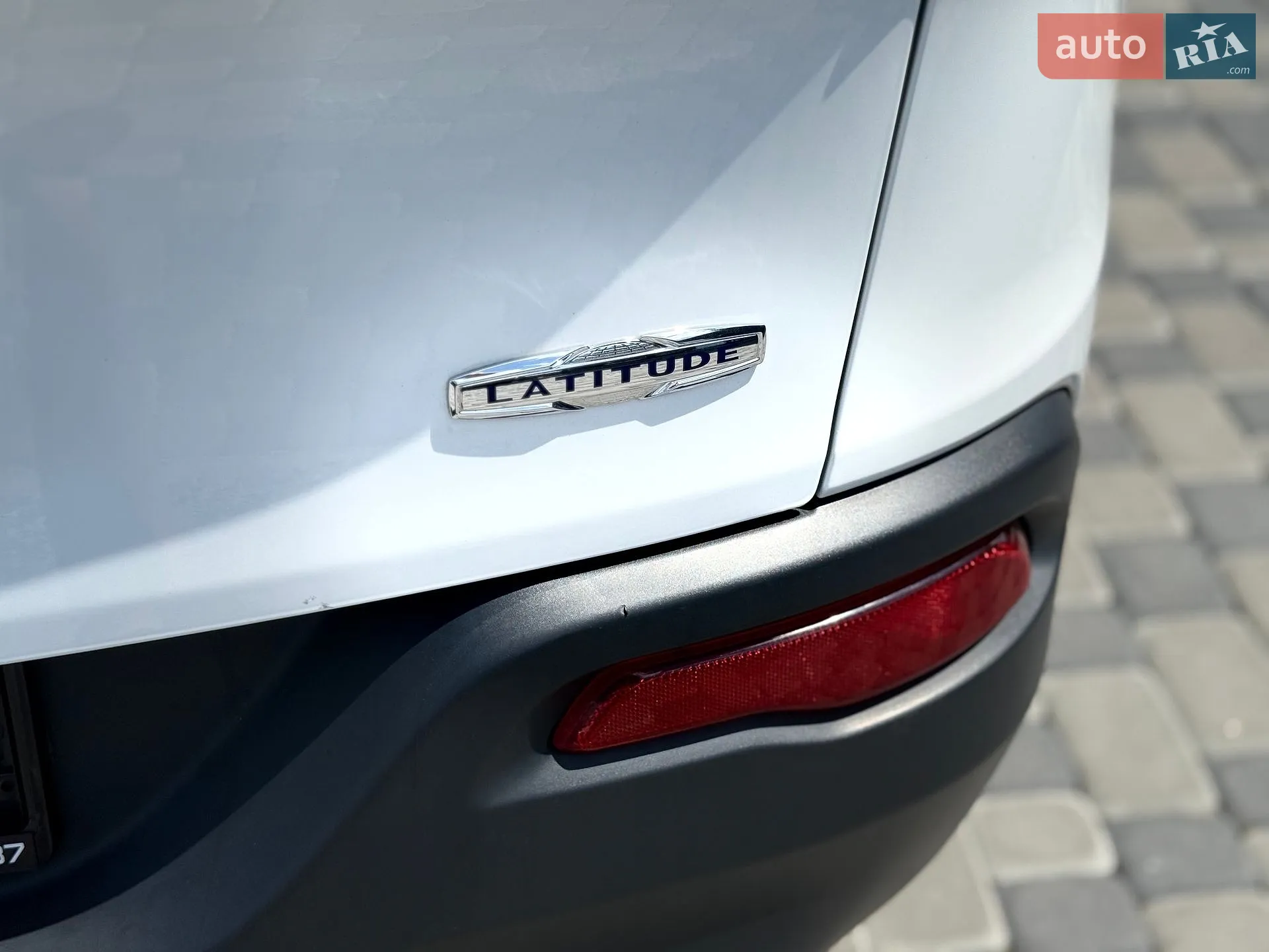 2017 Jeep Cherokee - мініатюра 15