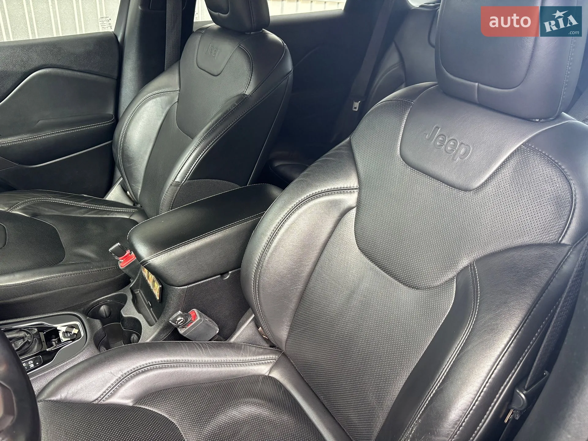 Jeep Cherokee 2019 VIN 1C4PJMDX1LD582536 фото оголошення 12 з 26
