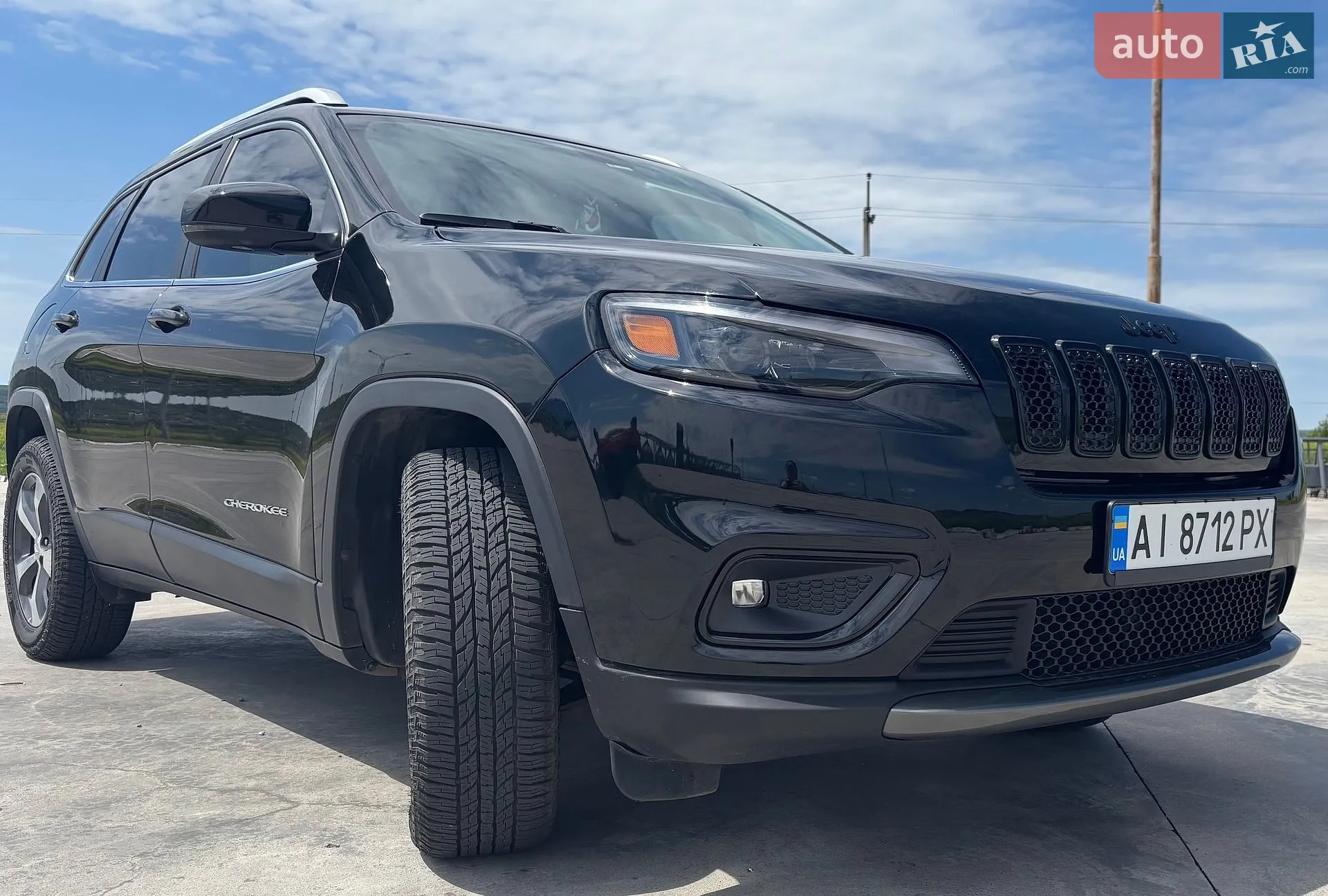 Jeep Cherokee 2019 VIN 1C4PJMDX1LD582536 фото оголошення 3 з 26