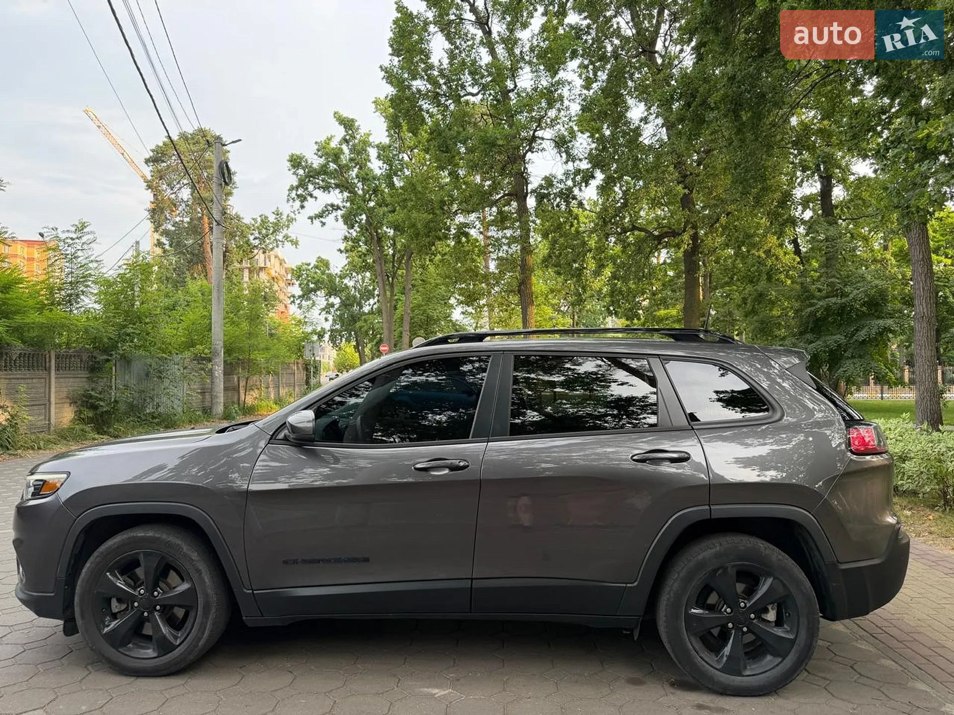 2019 Jeep Cherokee - мініатюра 2