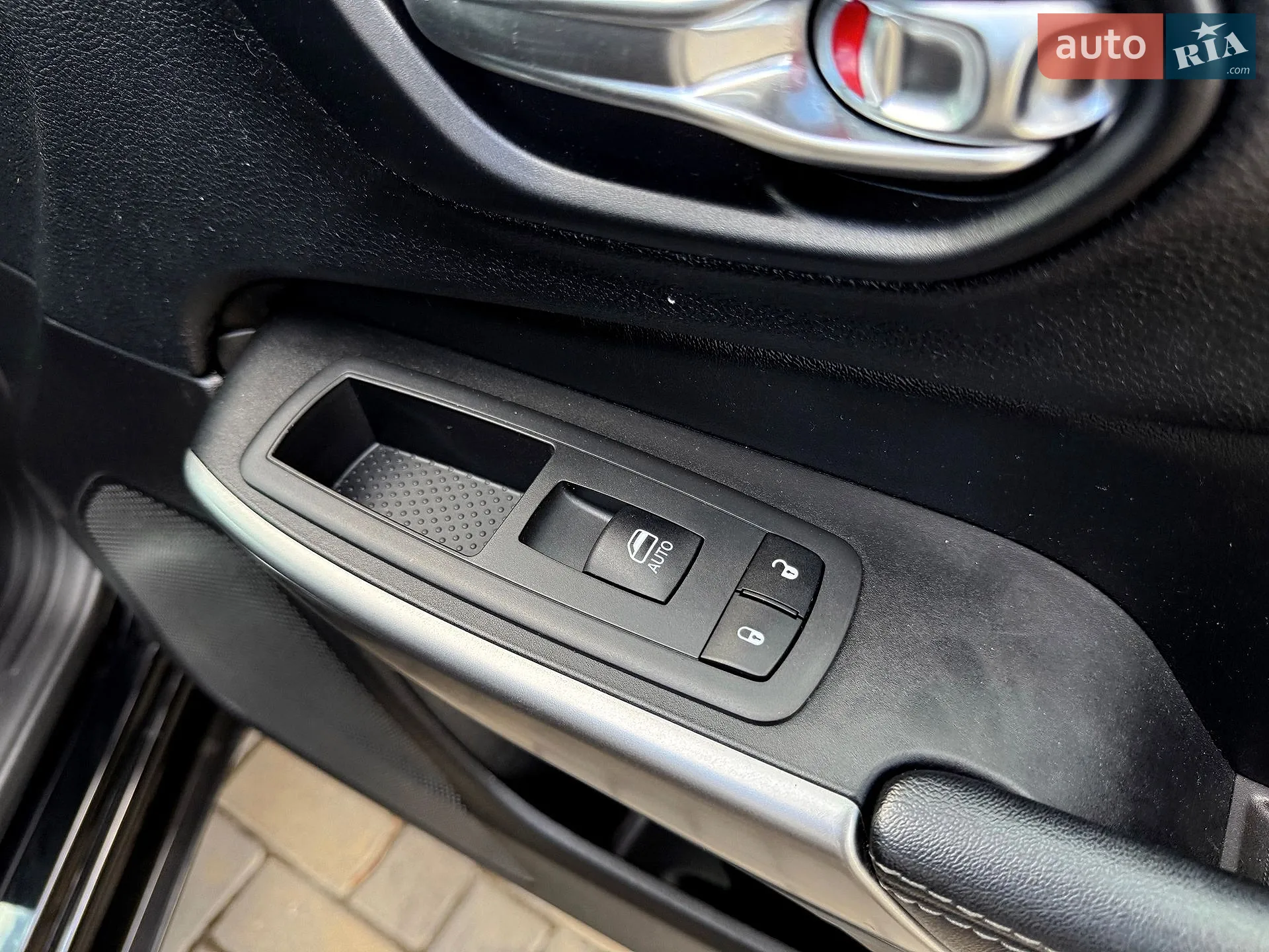 2019 Jeep Cherokee - мініатюра 103