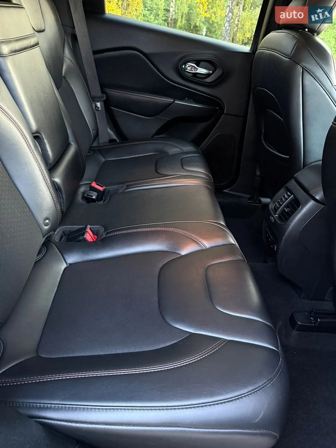 2018 Jeep Cherokee - мініатюра 33