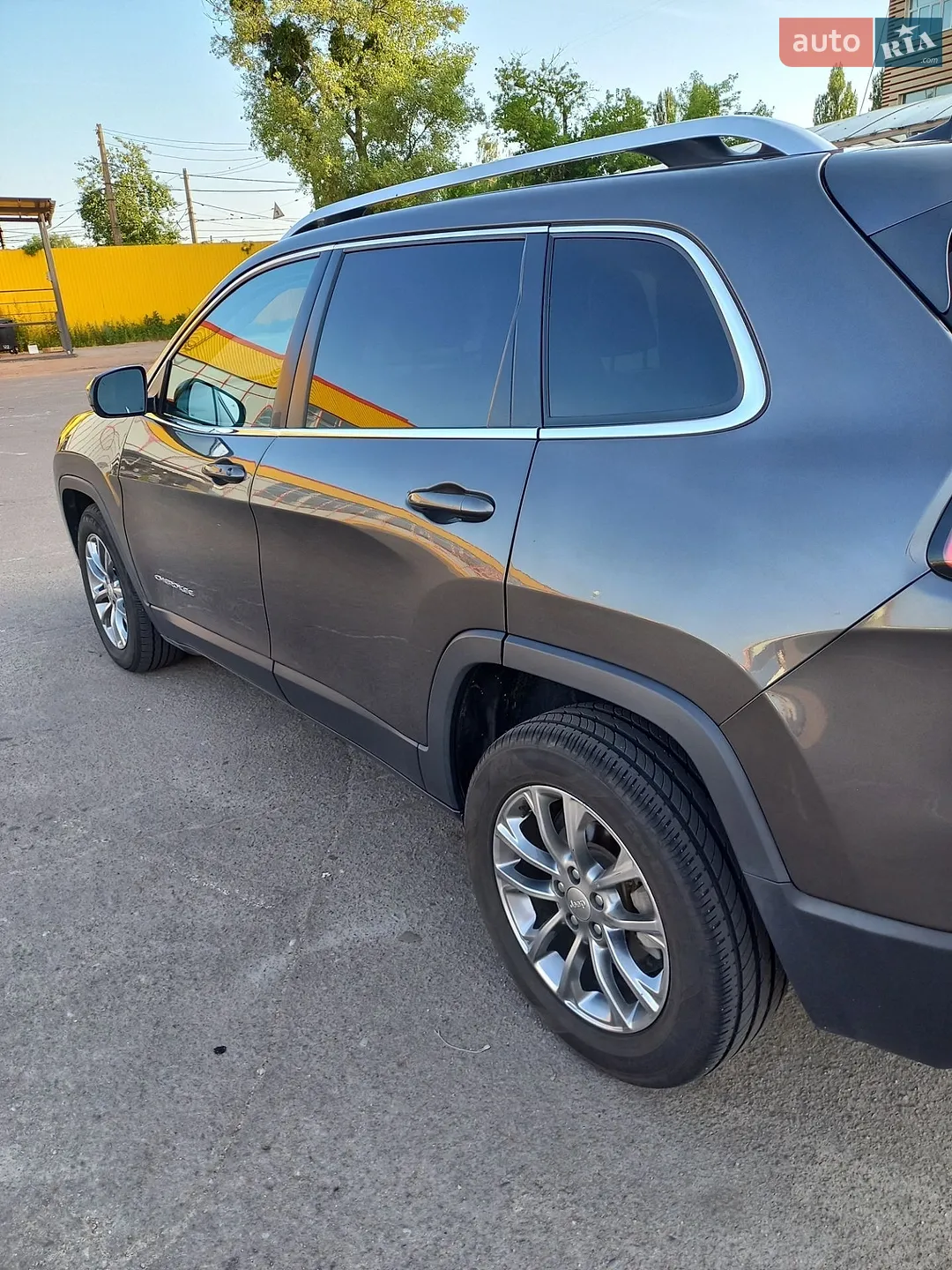 2019 Jeep Cherokee - мініатюра 9