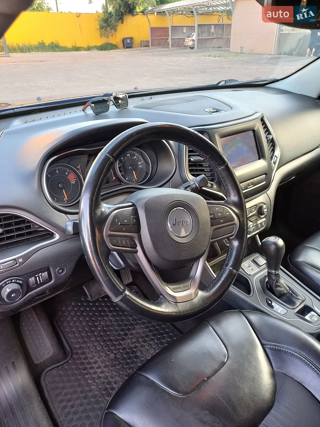 2019 Jeep Cherokee - мініатюра 13