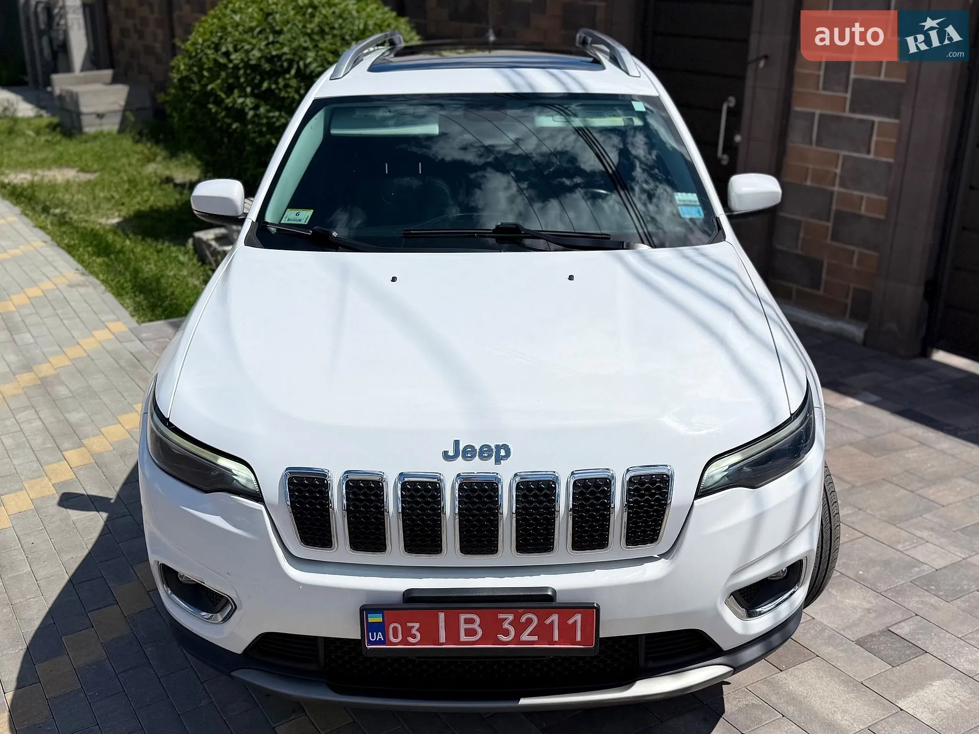 2020 Jeep Cherokee - мініатюра 3