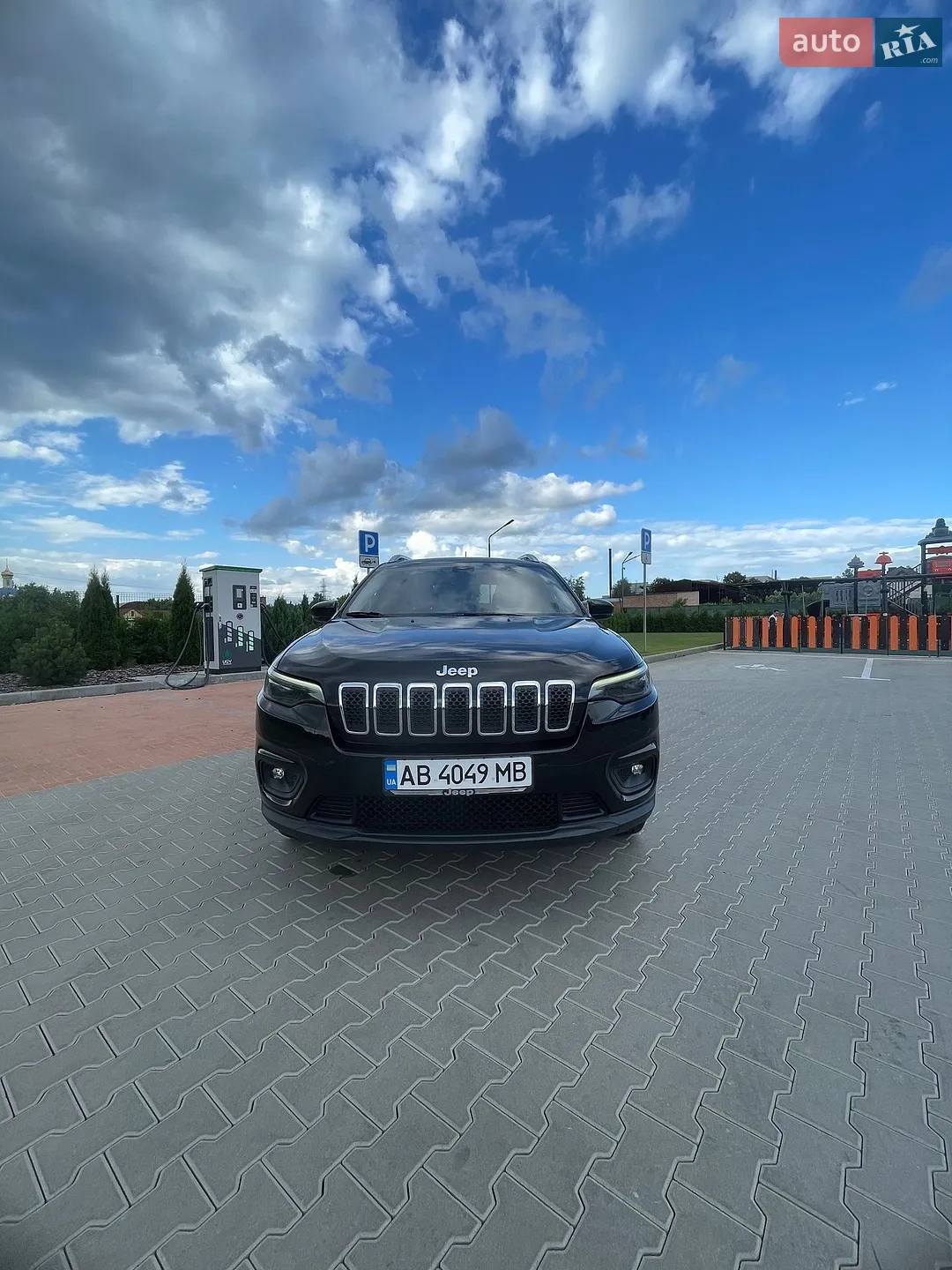 2018 Jeep Cherokee - фото 1