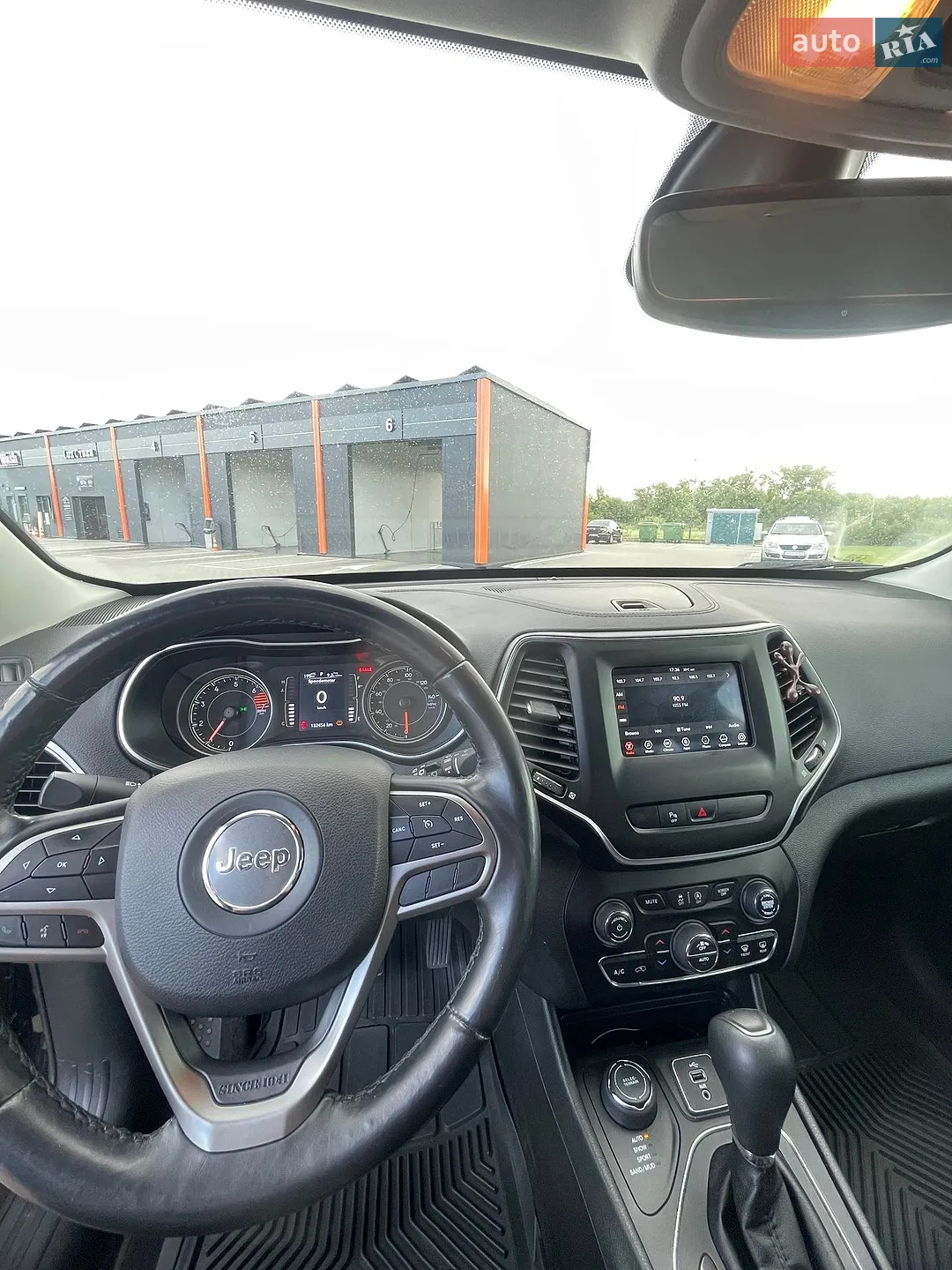 2018 Jeep Cherokee - мініатюра 24