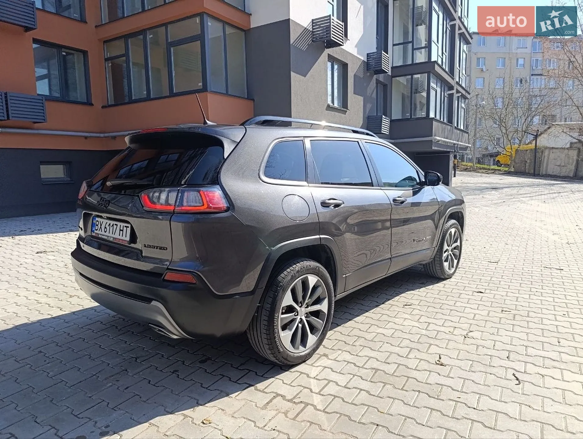 Jeep Cherokee 2022 VIN 1C4PJMDX2ND556420 фото оголошення 5 з 37