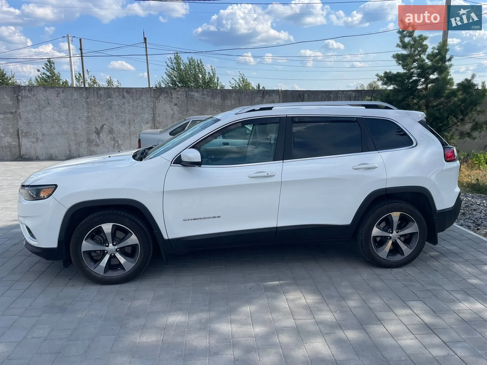 2018 Jeep Cherokee - мініатюра 3