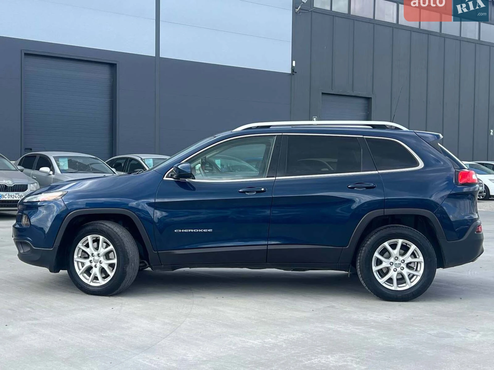 2017 Jeep Cherokee - мініатюра 4