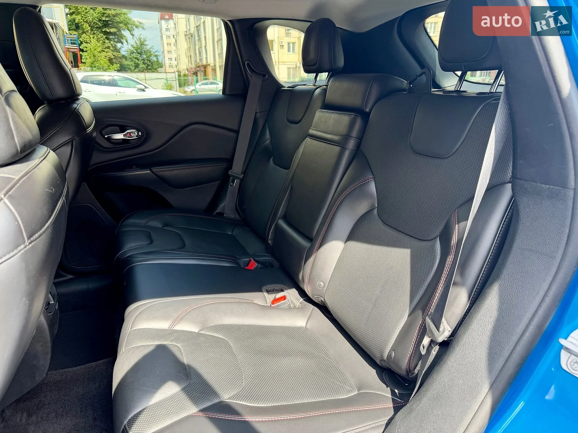 2018 Jeep Cherokee - мініатюра 9