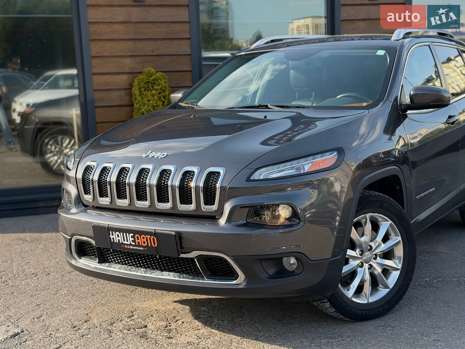 2016 Jeep Cherokee - мініатюра 4