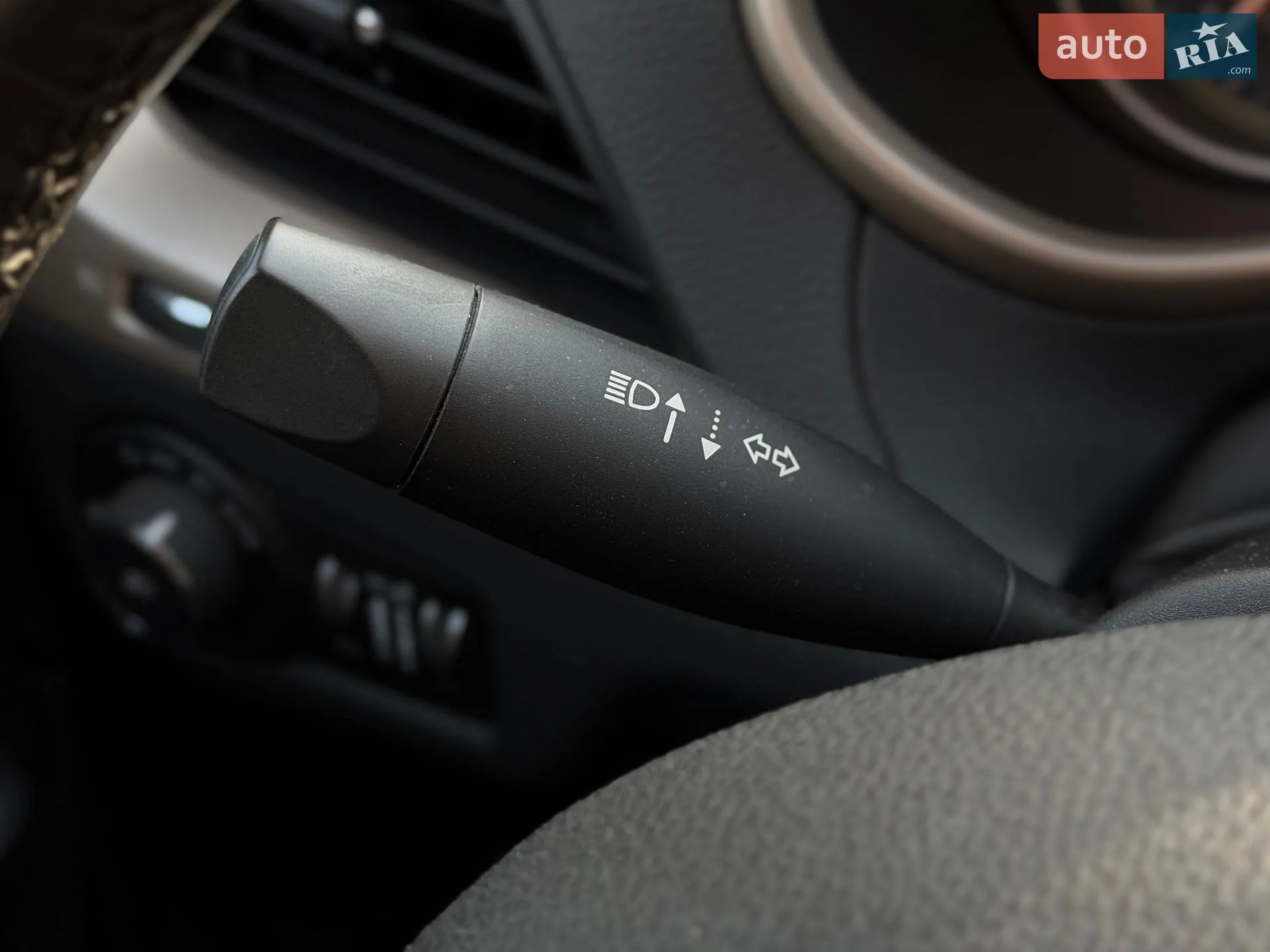 2016 Jeep Cherokee - мініатюра 37
