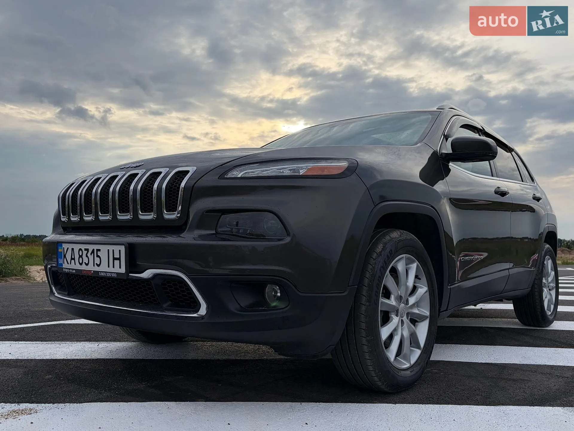 2017 Jeep Cherokee - мініатюра 12