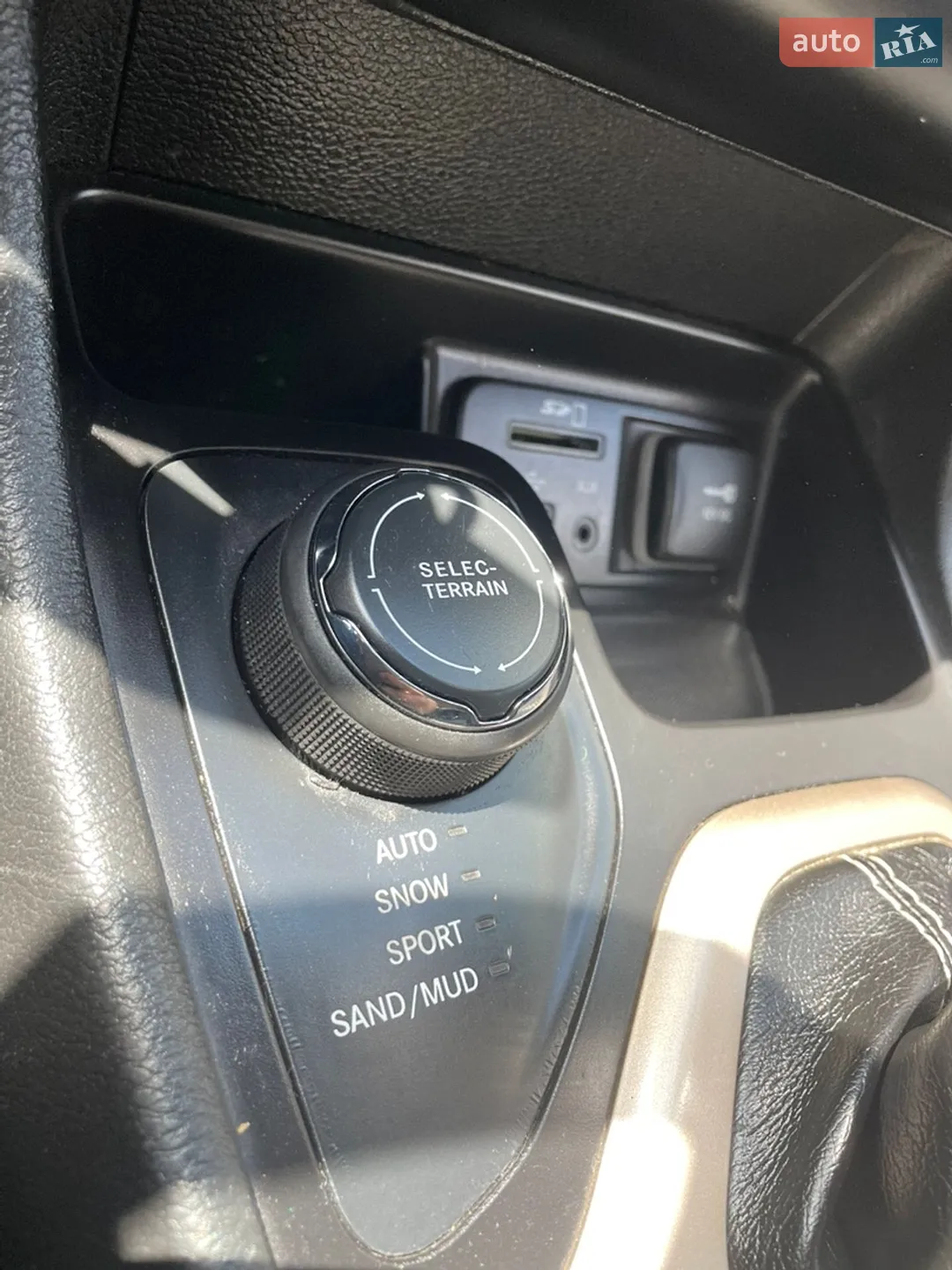 2015 Jeep Cherokee - мініатюра 21