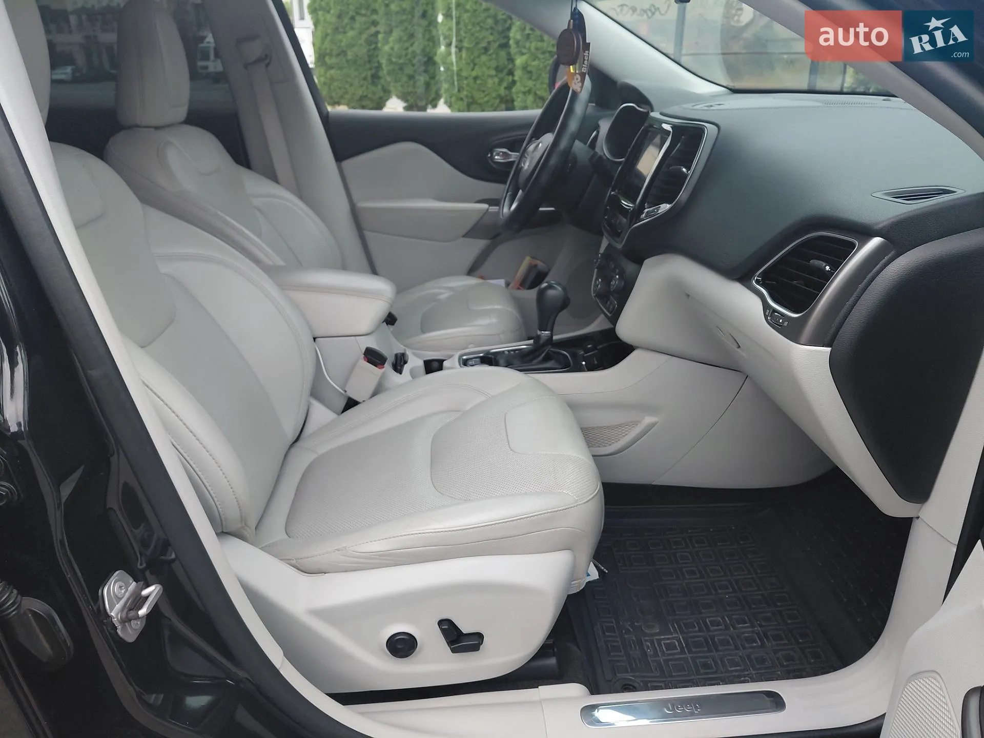 2018 Jeep Cherokee - мініатюра 6
