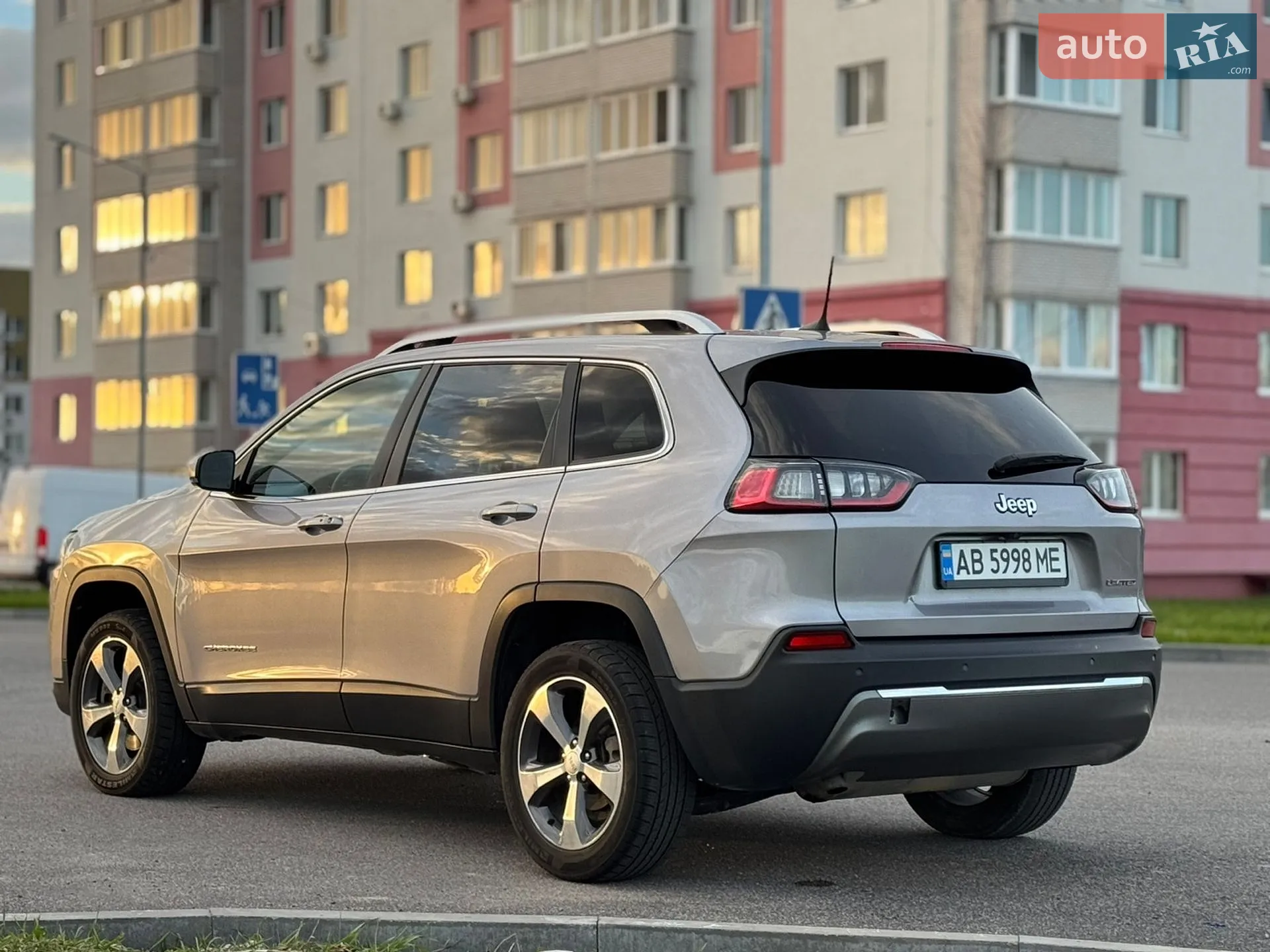 2019 Jeep Cherokee - мініатюра 21