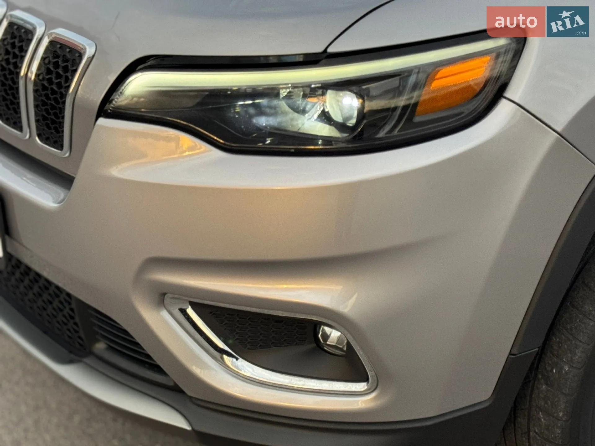 2019 Jeep Cherokee - мініатюра 26
