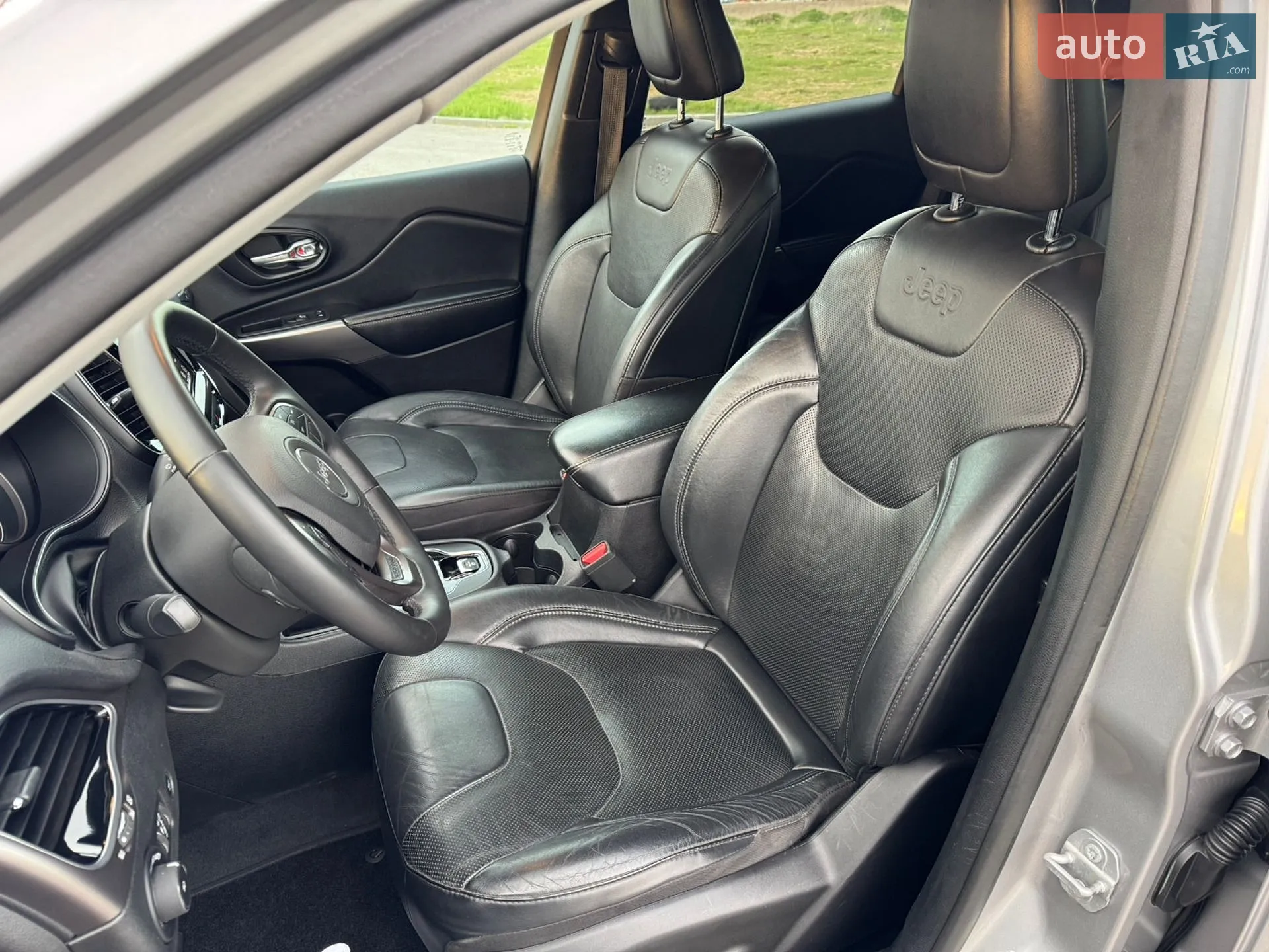 2019 Jeep Cherokee - мініатюра 34