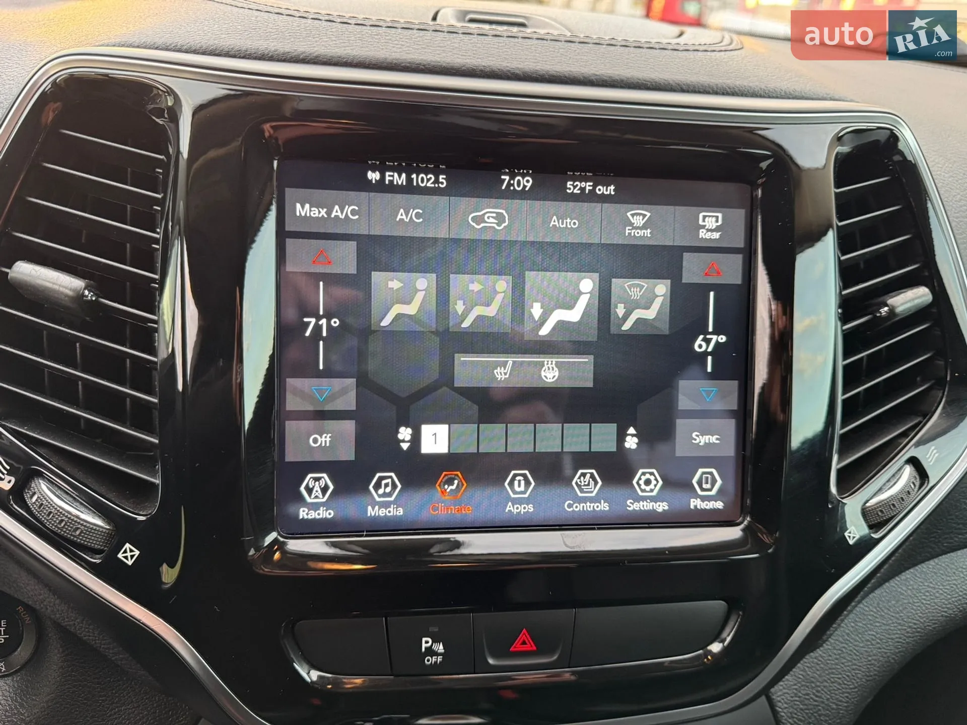 2019 Jeep Cherokee - мініатюра 41