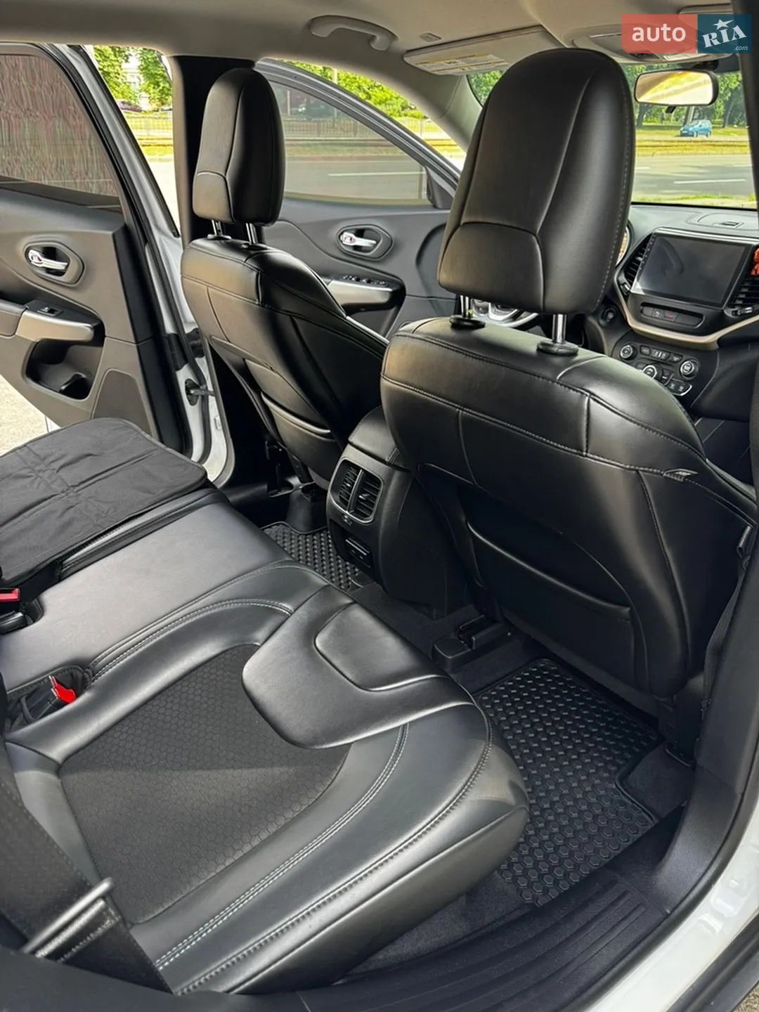 2019 Jeep Cherokee - мініатюра 7
