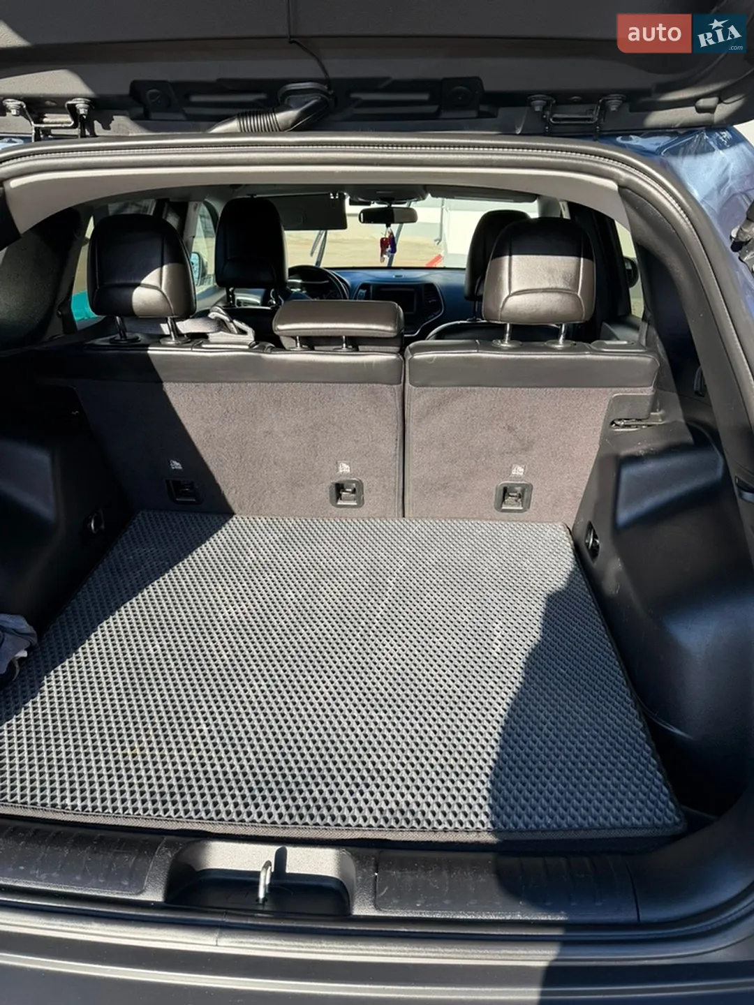 2019 Jeep Cherokee - мініатюра 18
