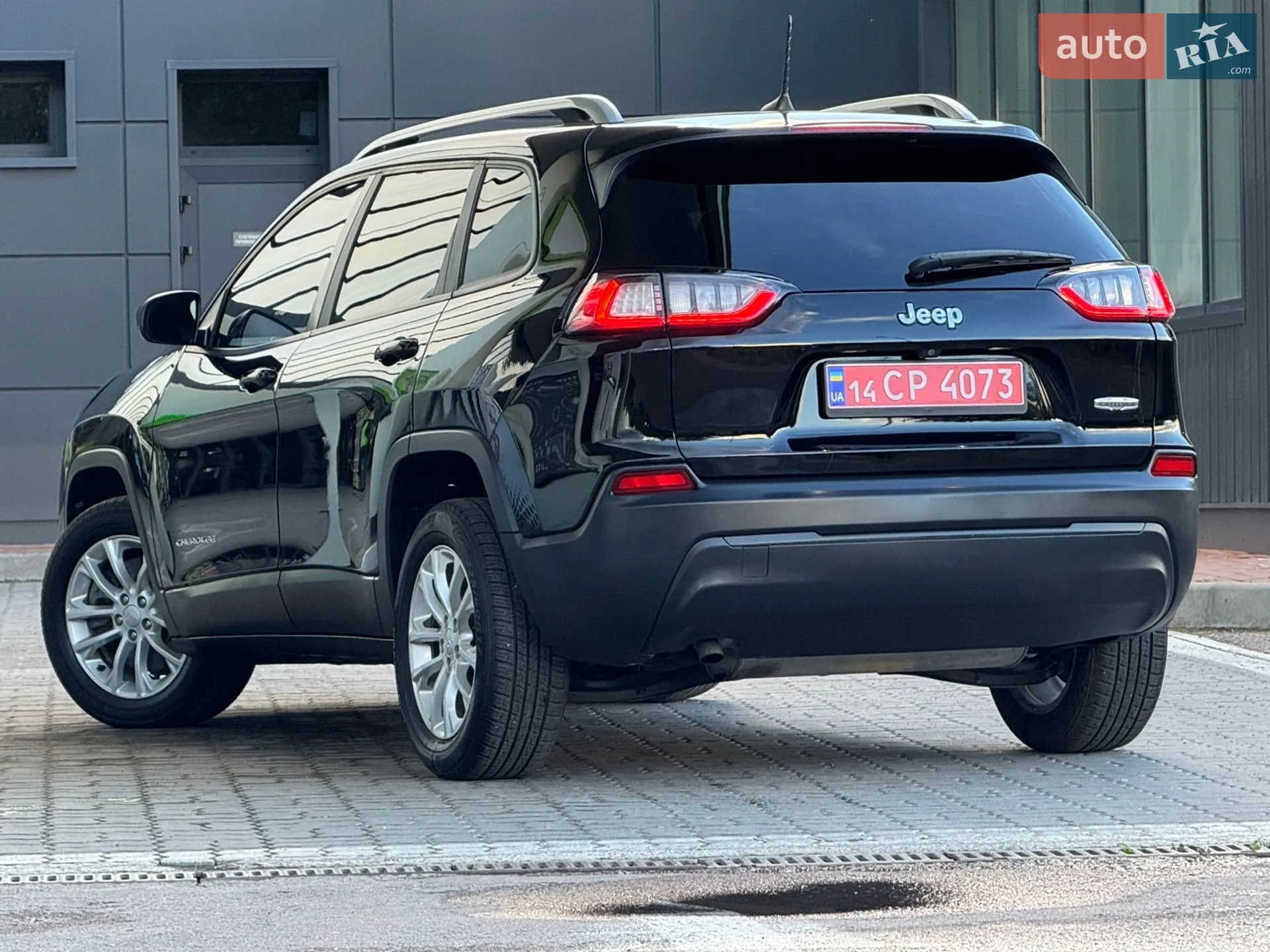 2020 Jeep Cherokee - мініатюра 43
