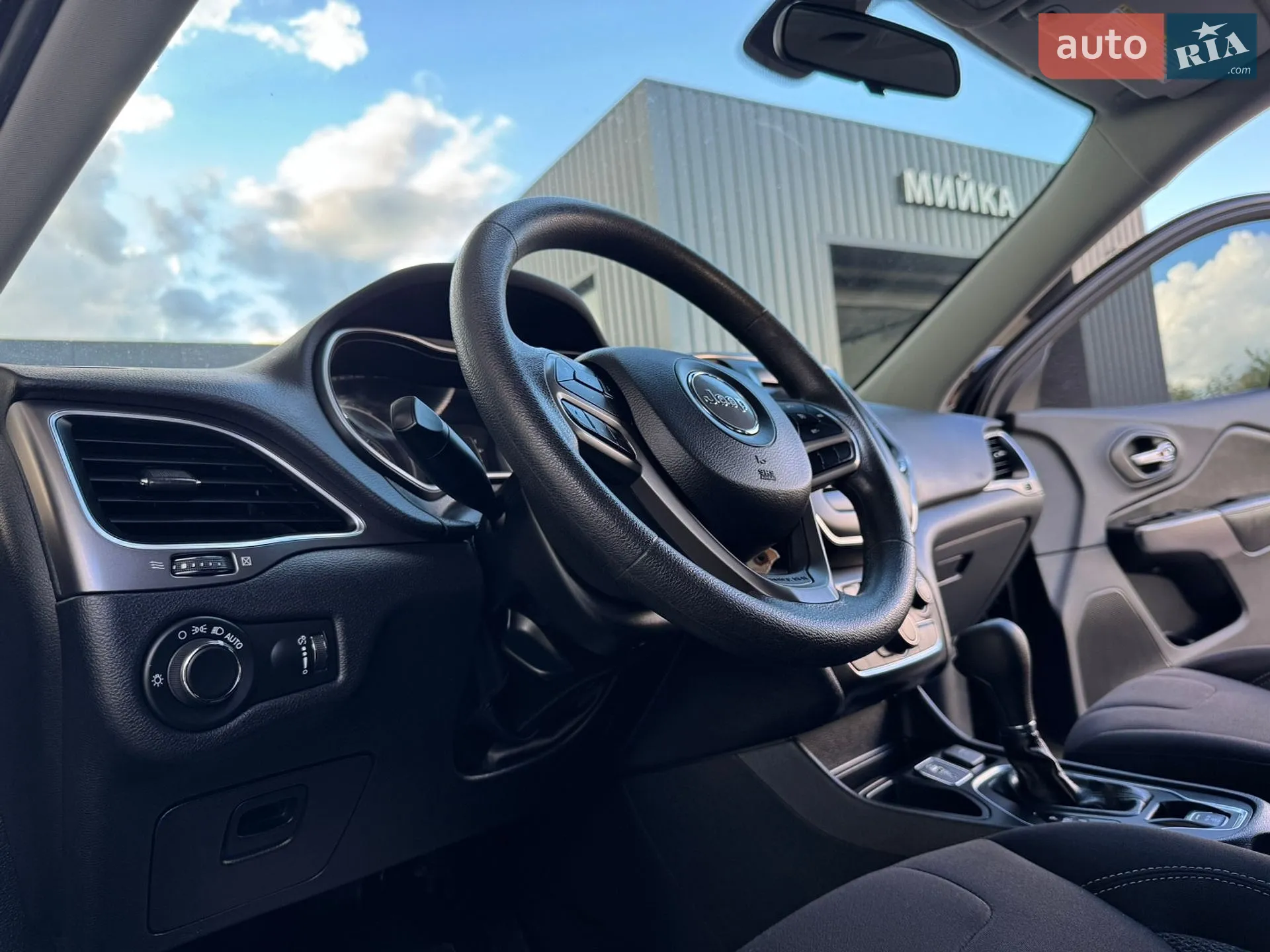 2020 Jeep Cherokee - мініатюра 79