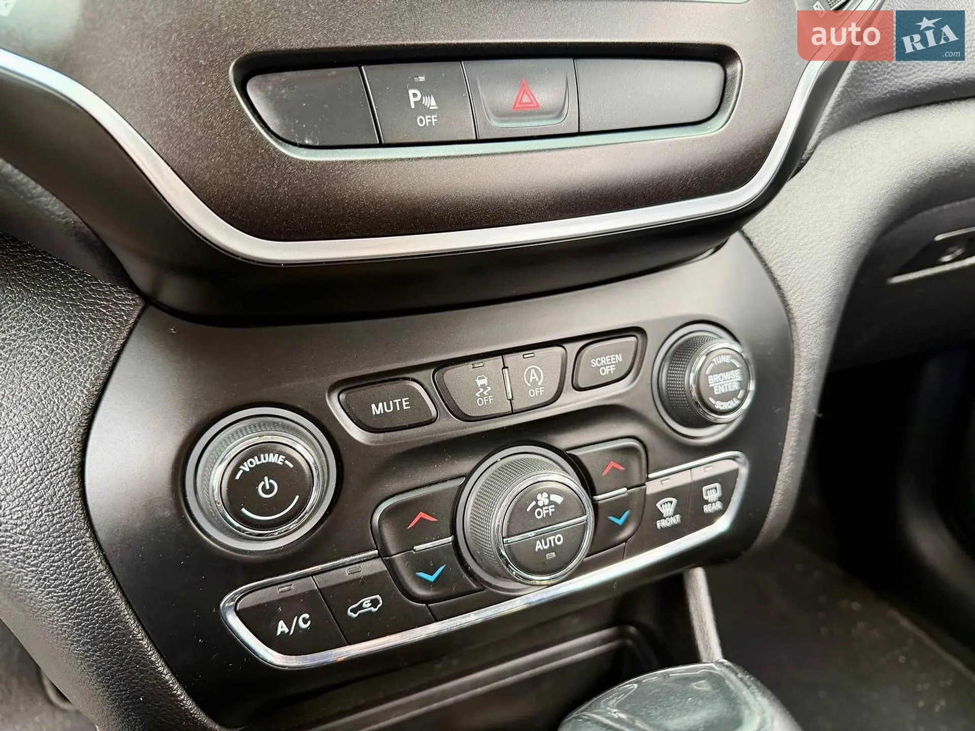 2018 Jeep Cherokee - мініатюра 18